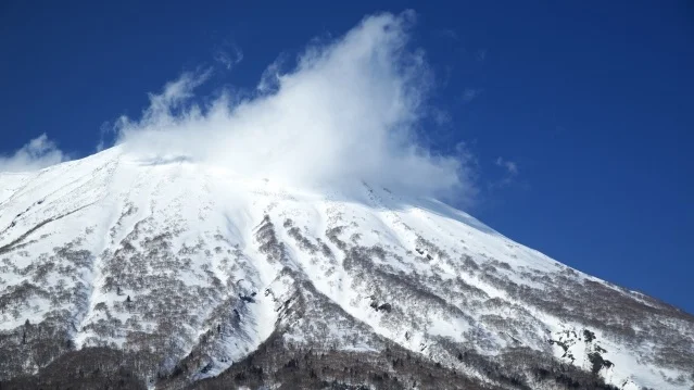 Niseko+Hokkaido+mountain+snow.jpg