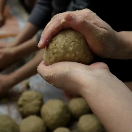 cooking+hands+japan.jpg