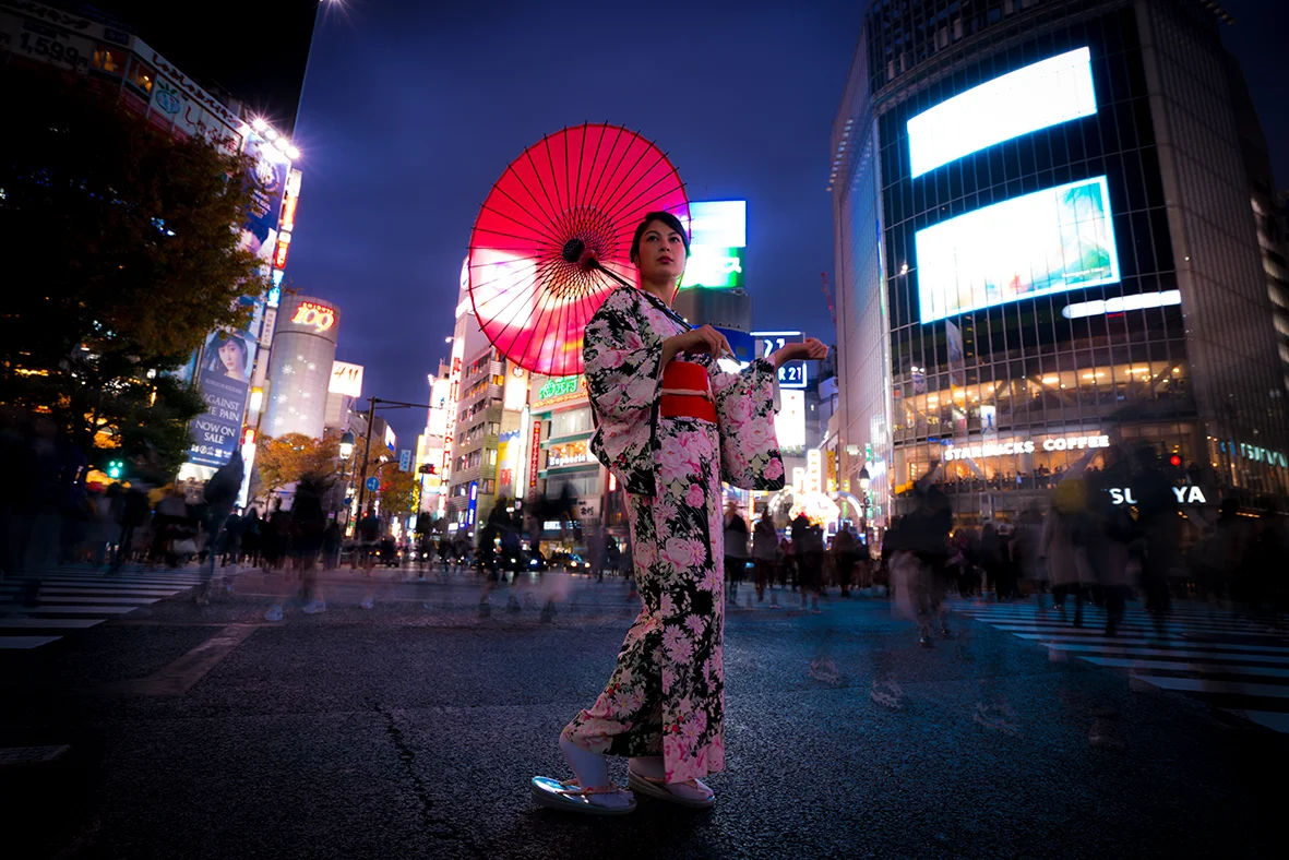 kimono cityscape tokyo.jpg