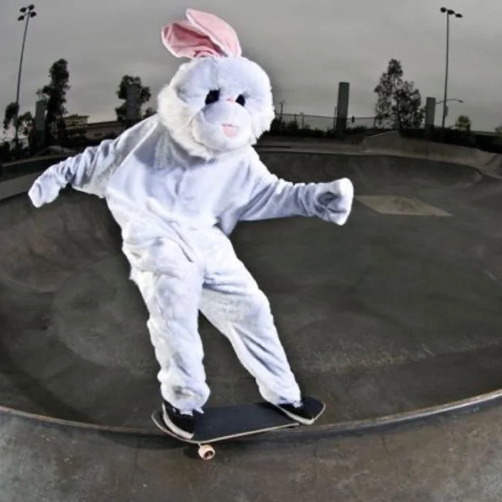 Happy Easter!! 🐣 
Don&rsquo;t eat to much chocolate 🍫 we hope you learn a new trick instead of feeling sick 🤢 
.
.
.
.

#curbsidecoaching #skateboardingisfun #schoolholidaysfun #schoolholidays #skateboarding #melbourneschoolholidays #victoriakids 