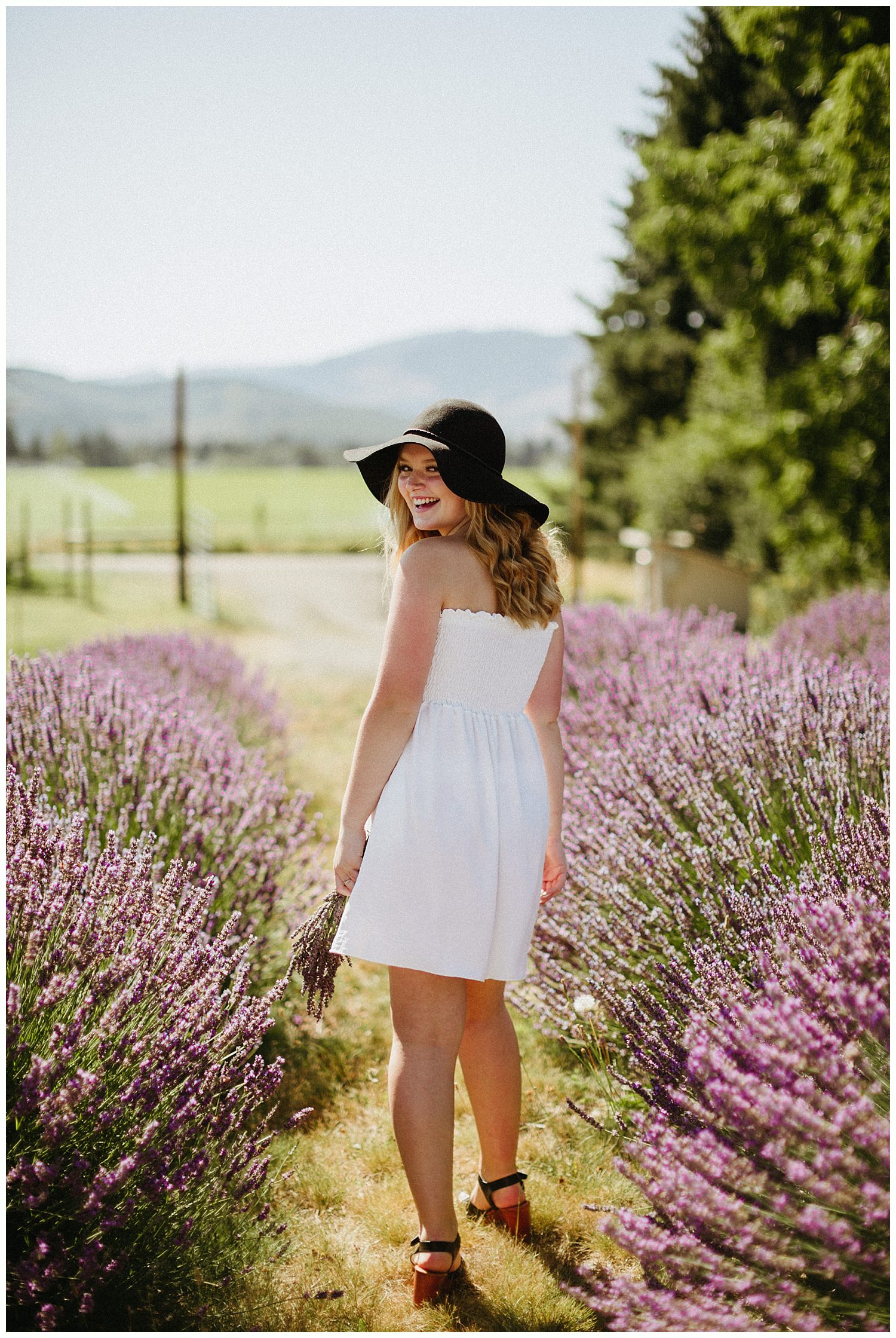 lavender-field-senior-pictures-portland-oregon_0004.jpg