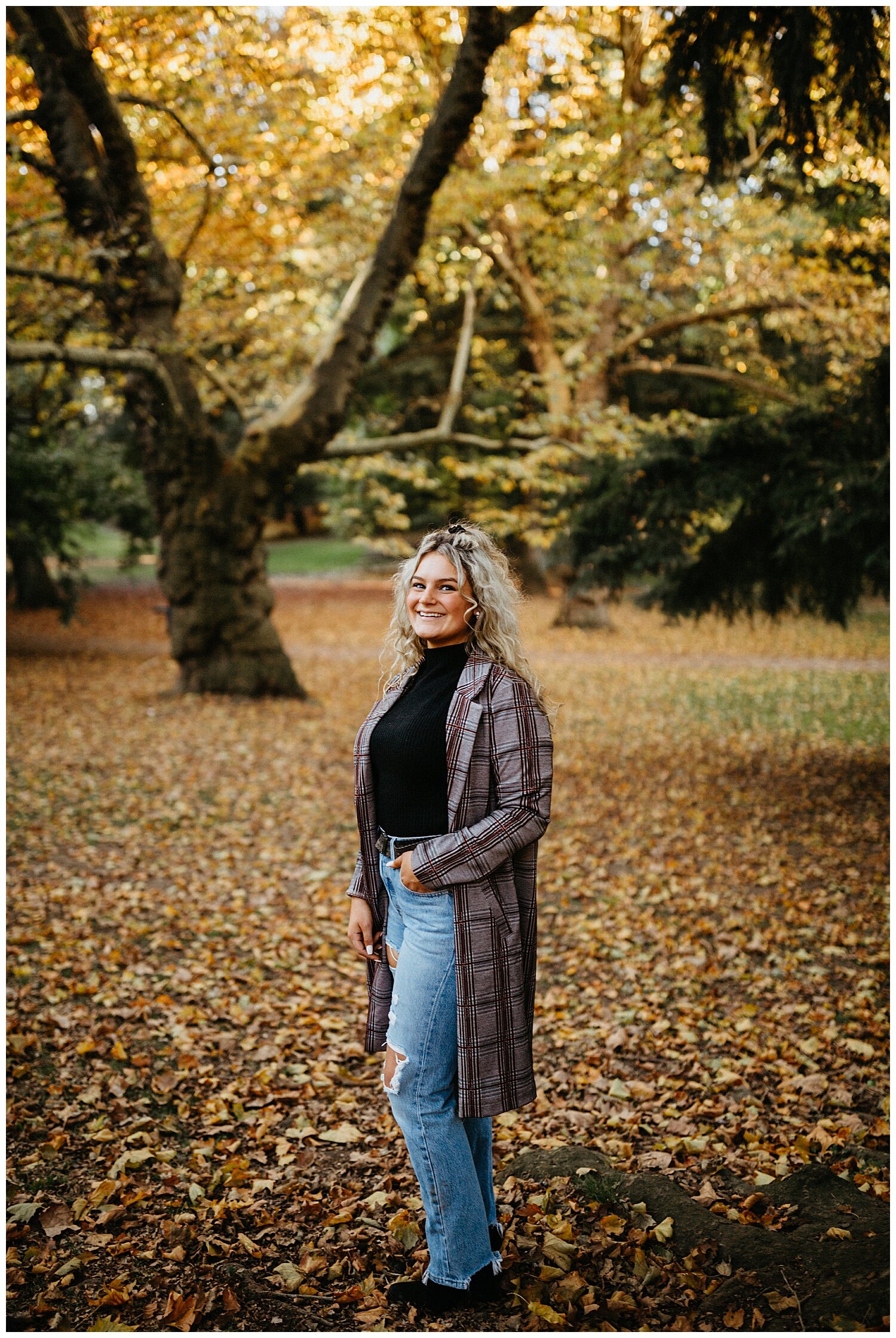  Where can I take senior portraits? Laurelhurst Park for amazing fall colors! 