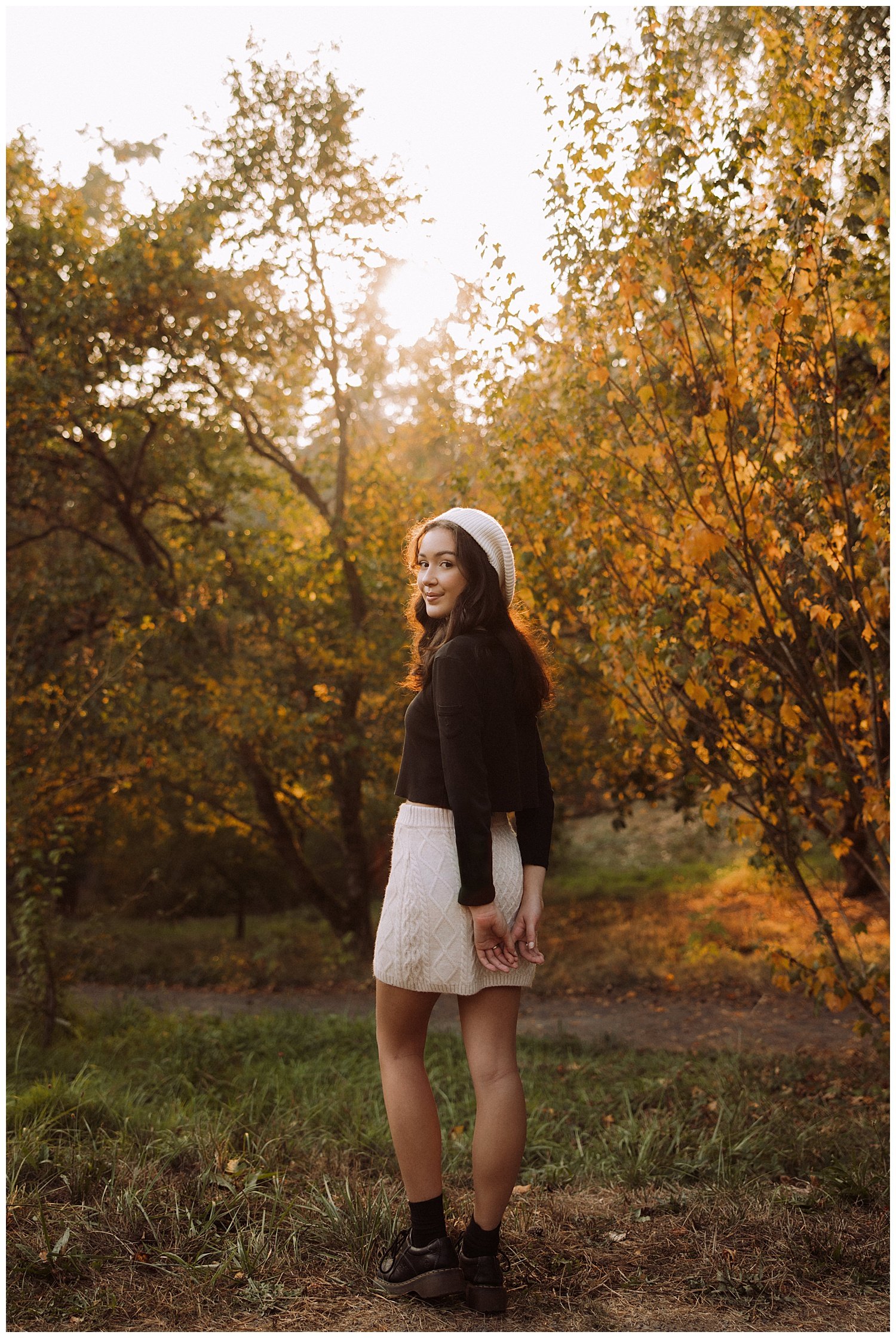 fall-senior-shoot-lake-oswego_0017.jpg