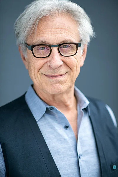 Harvey Kahn.jpg