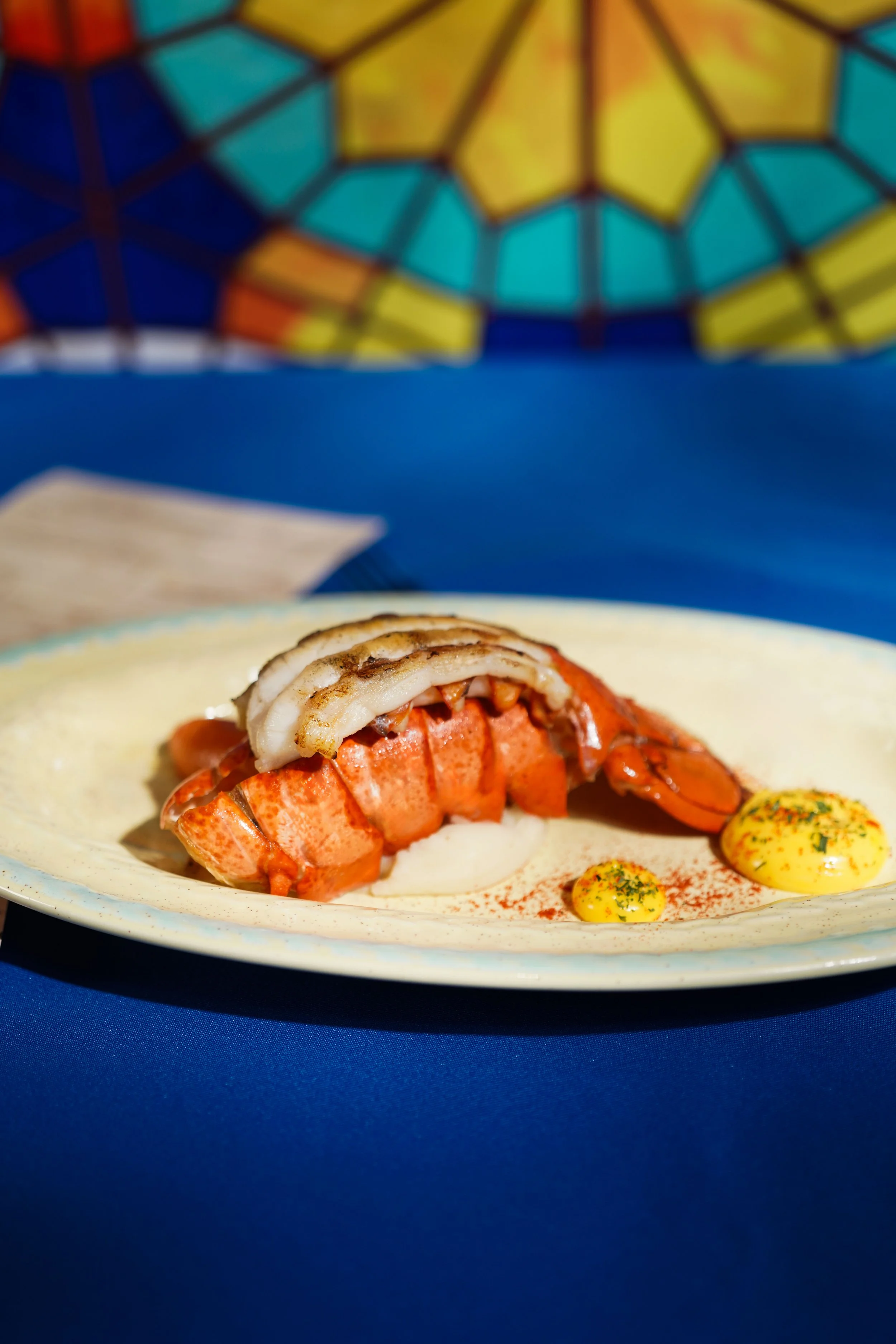 Lobster Tail with Saffron Aioli 美國緬因洲龍蝦尾配藏紅花蒜蓉蛋黃醬 03.jpg