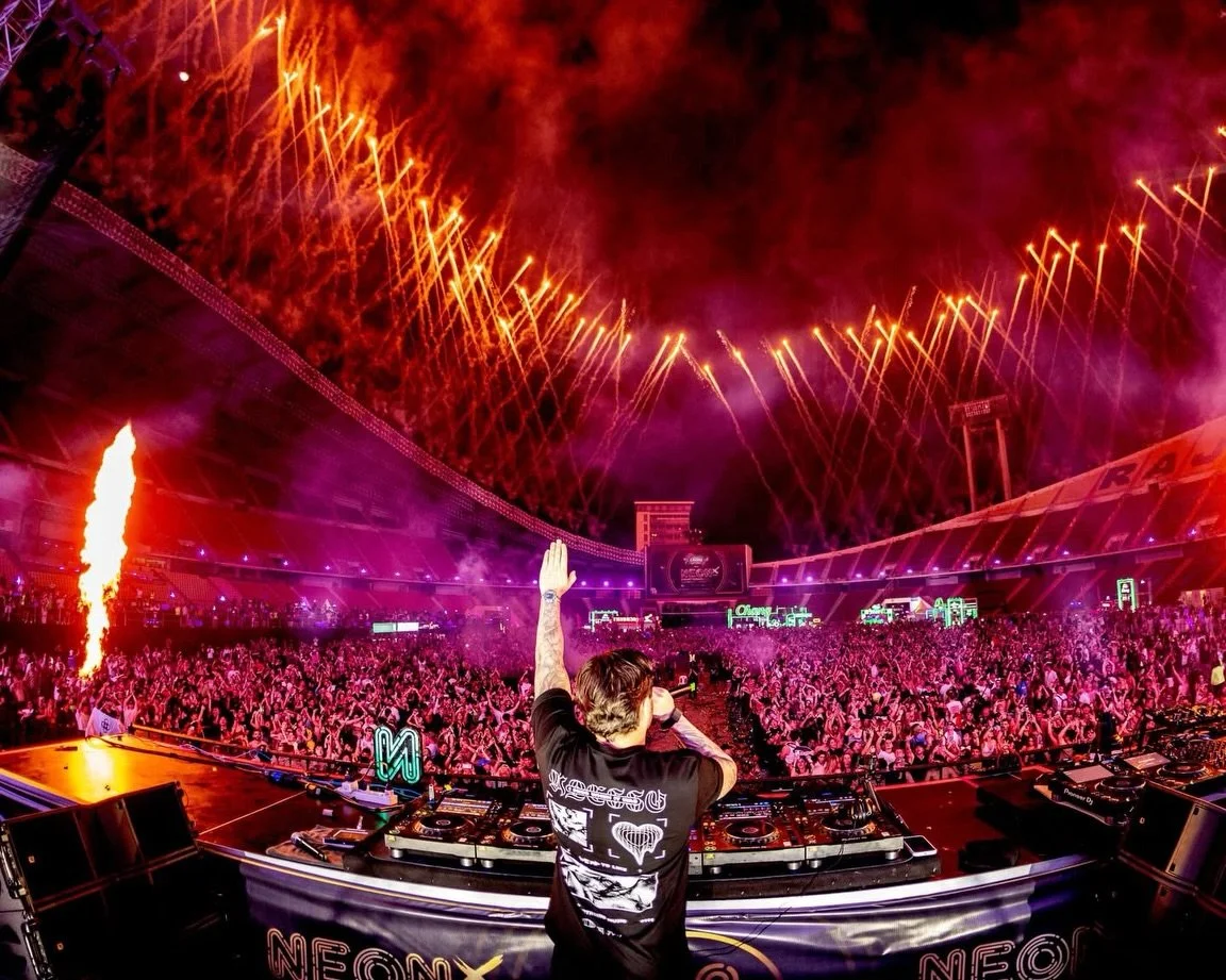 This time two nights ago, the views you witnessed at @neoncountdown ❤️&zwj;🔥 10 Years of Epic NYEs in the home of Love, Music and Experience ♾️ Memories that will echo for years to come

Thank you for being here with us &mdash; Till we meet again 🫂