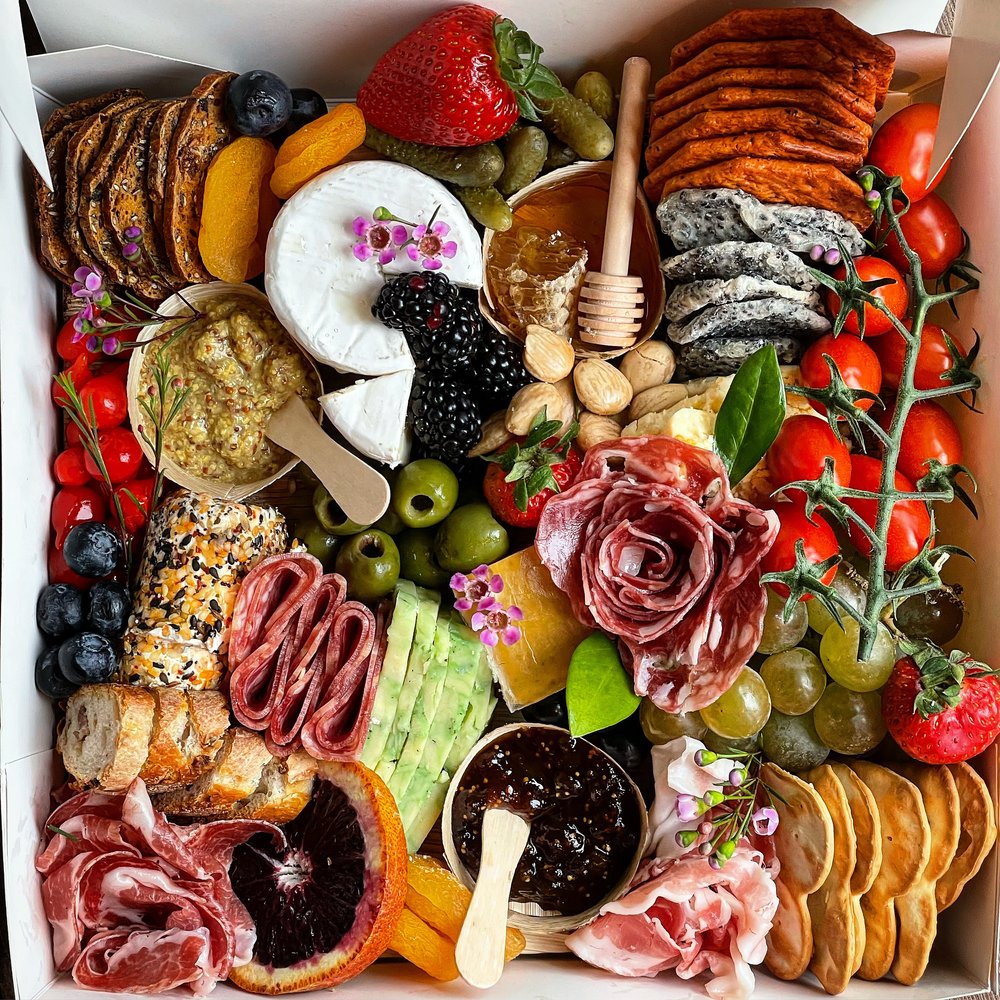 Large Charcuterie- to go