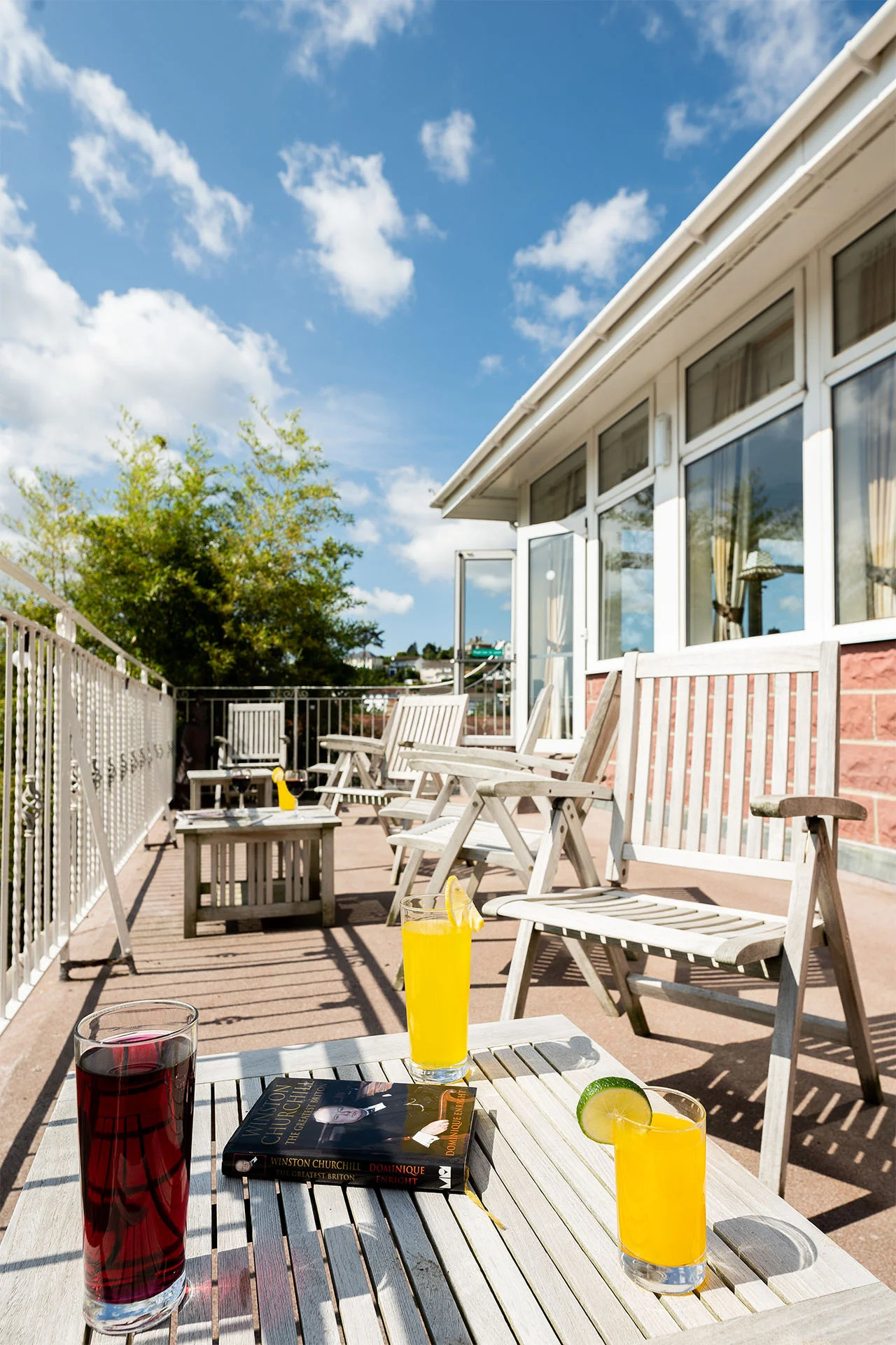 Summerhill_outside-019.jpg