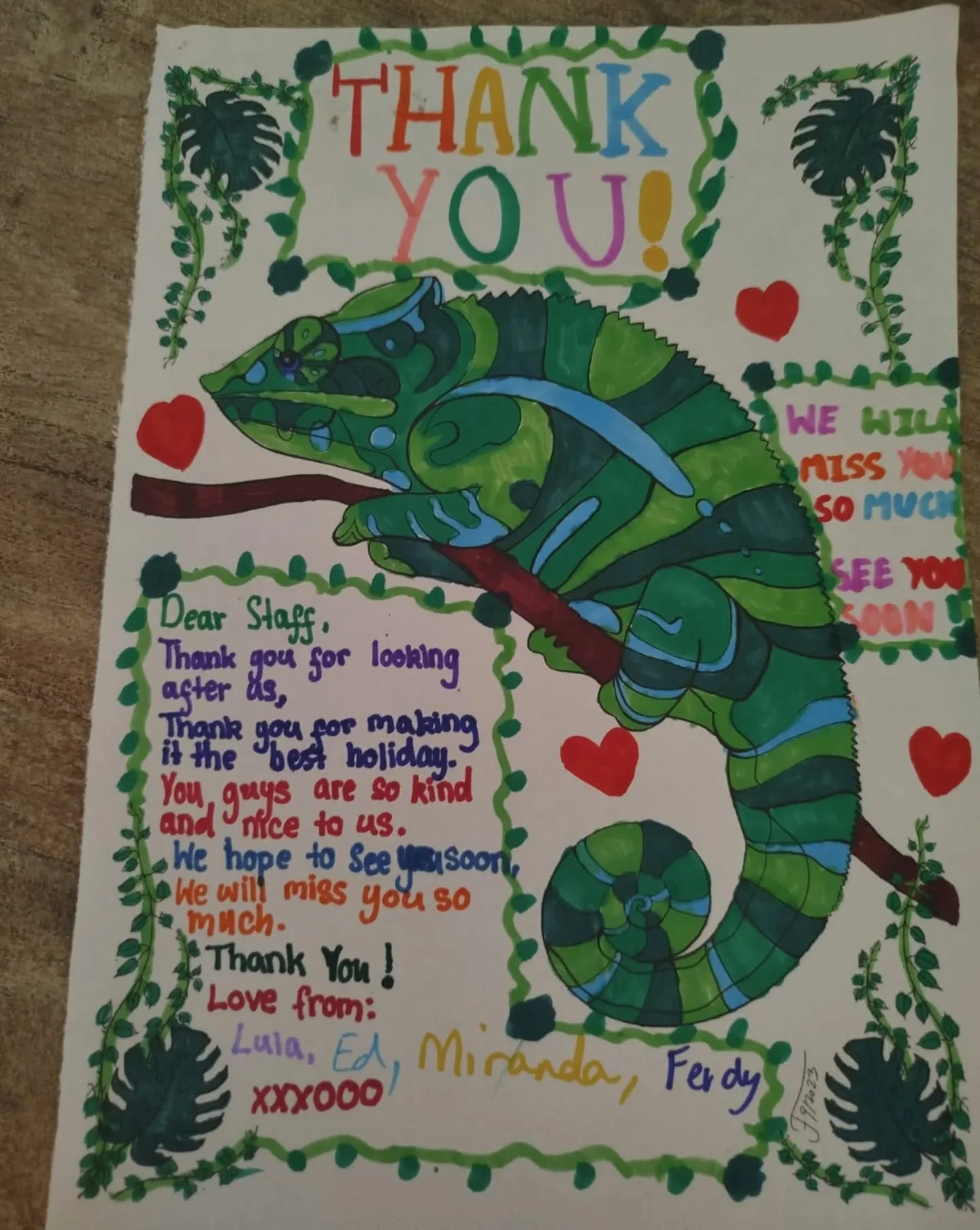 You know it's been a fantastic holiday when you get an email inquiring about space for next year before the guests have even left yet 🤩! 

This lovely family from The UK 🇬🇧 left this beautiful drawing and card for the Chuchungi staff after their s