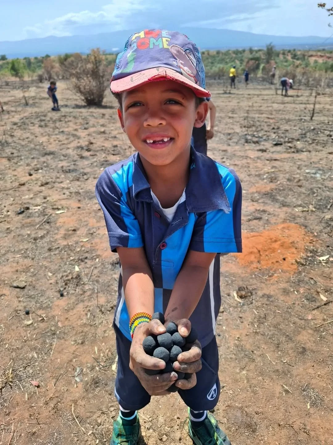 🔥 Earlier this month we welcomed the Year 1 class from Braeburn Nanyuki School to visit us, to learn about the effects of fire 🔥. 

The school trip happens every year and this year was extra special because camp owners Ed &amp; Moon's daughter, Rom