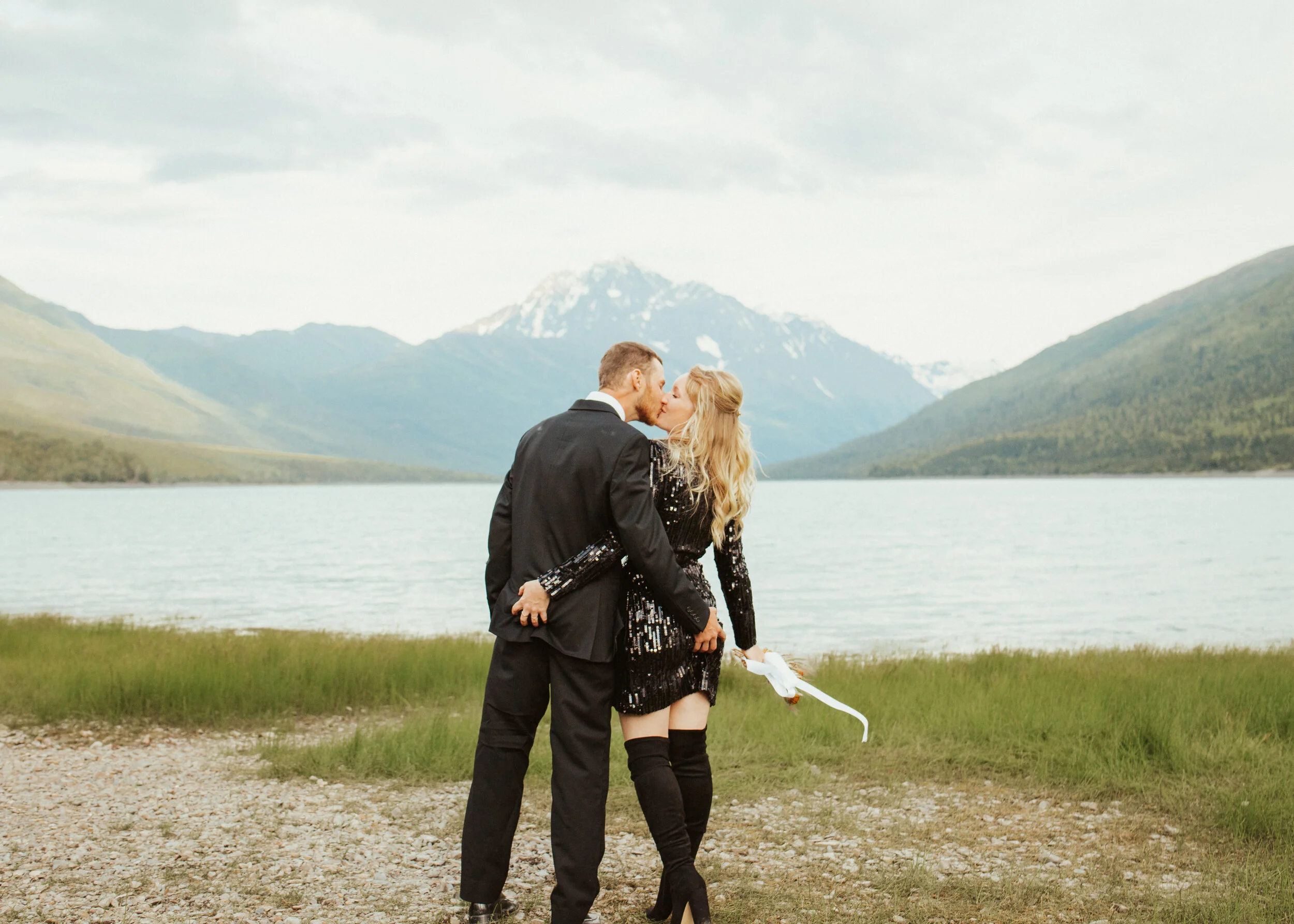 eklutna-lake-elopement-in-anchorage-alaska