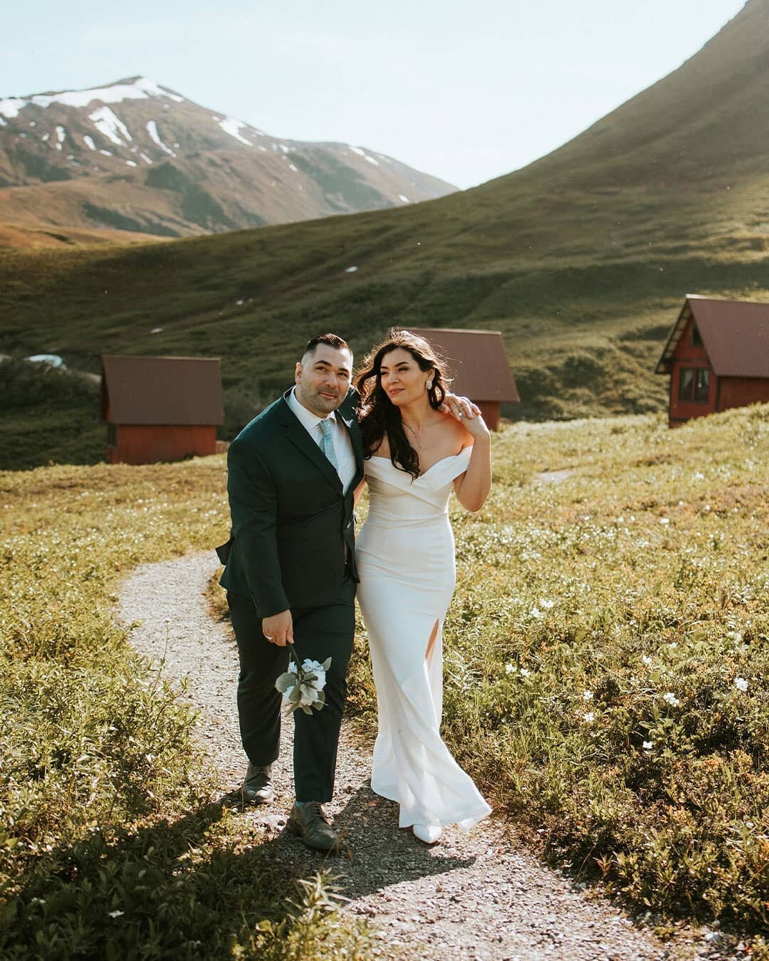 It's never too late to get your wedding photos done (or redone)!

Vanessa and Frank eloped years ago but never got the photos they dreamt of. For their anniversary we got to head to the mountains in their gorgeous attire and capture their wedding por