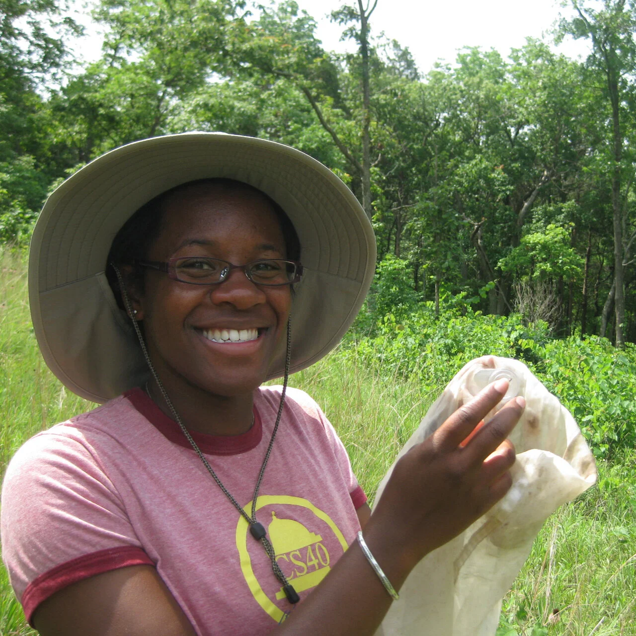 S3// Native Pollinators with Dr. Alex Harmon-Threatt