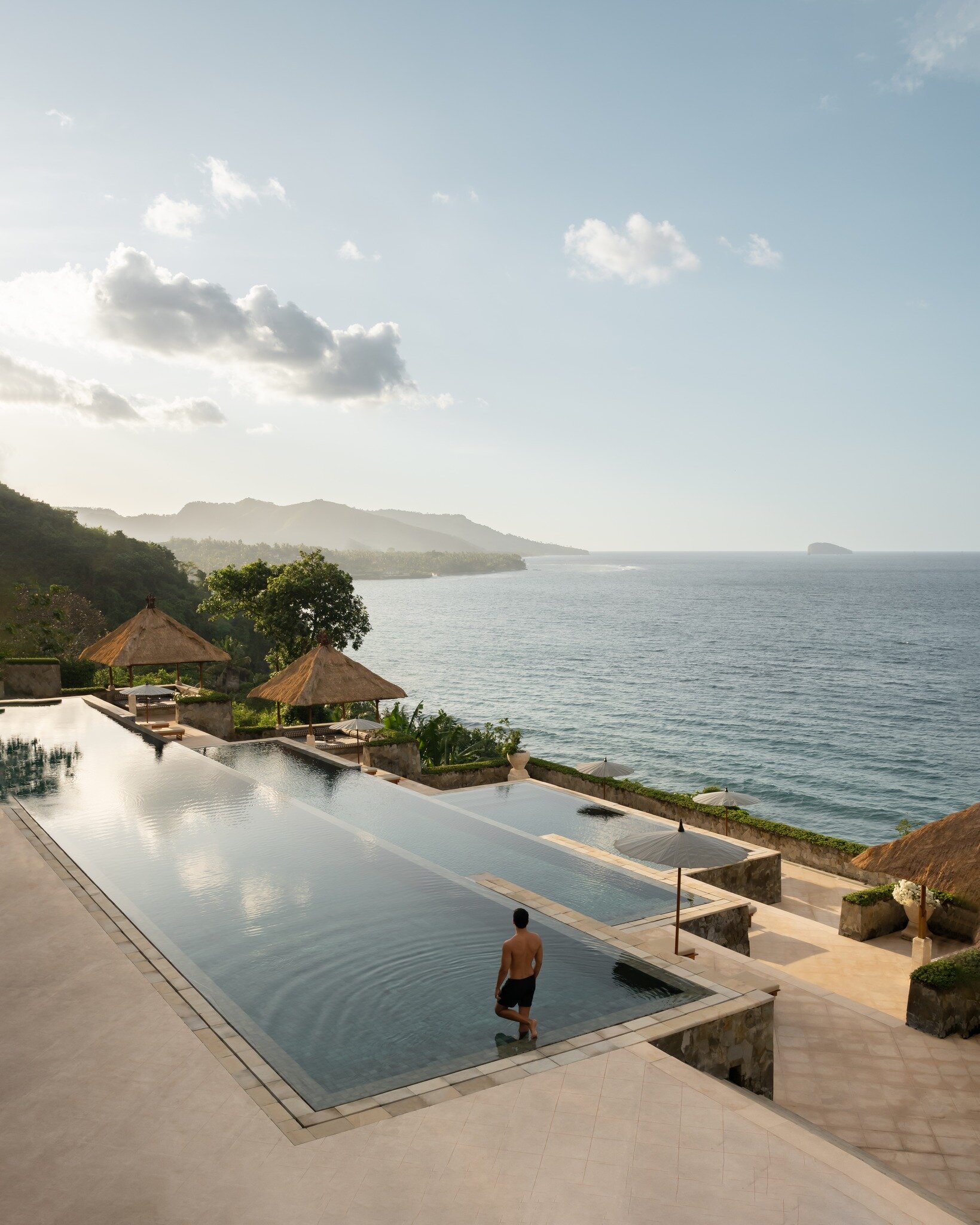 Join us on an epic visual journey to @amankila, one of Aman Hotels&rsquo; most iconic properties perched above a breathtaking coastline in Bali, Indonesia.

With its dramatic three-tier infinity pool, unparalleled ocean vistas, and secluded suites ne