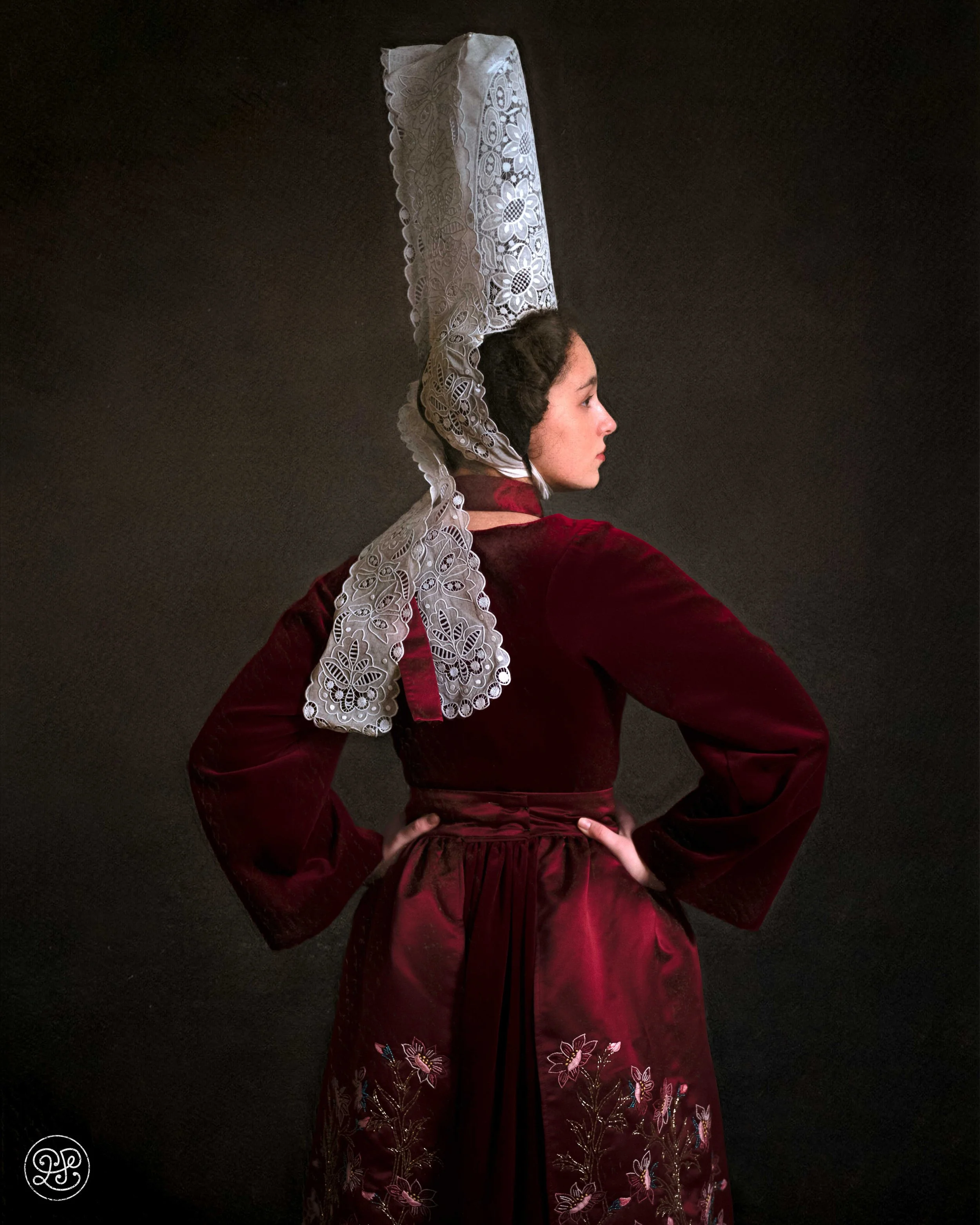 Camille rouge -3.jpg