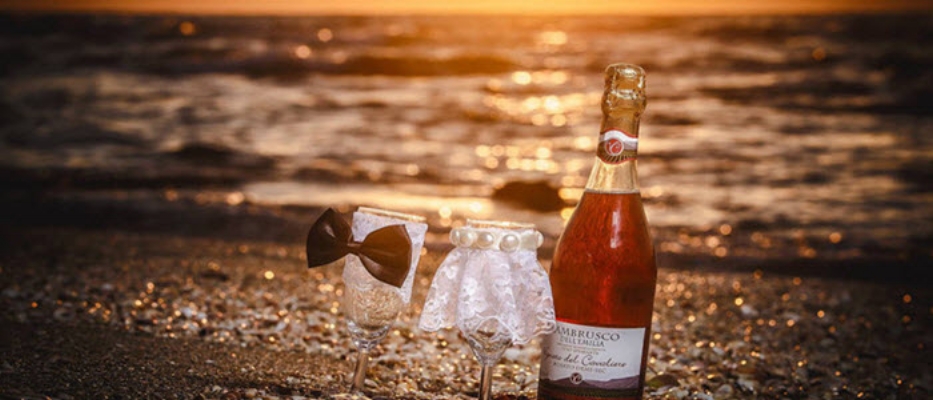 weddingchampagnetoast.jpg