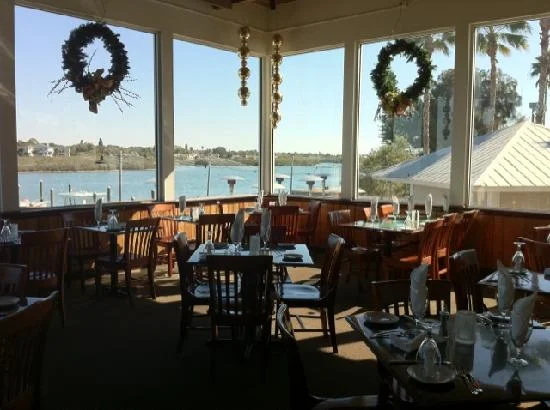 the-main-dining-room.jpg