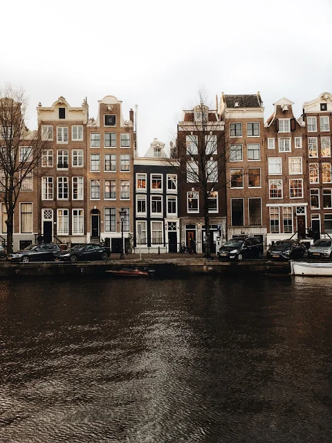 A COUPLE OF DAYS IN AMSTERDAM.