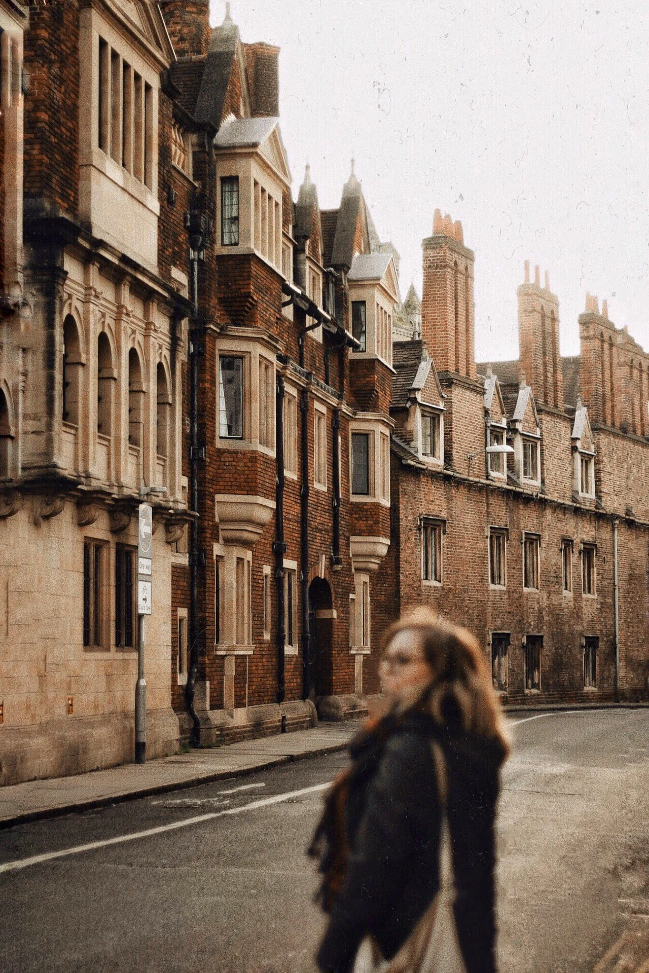 CAMBRIDGE; A CITY GUIDE. 