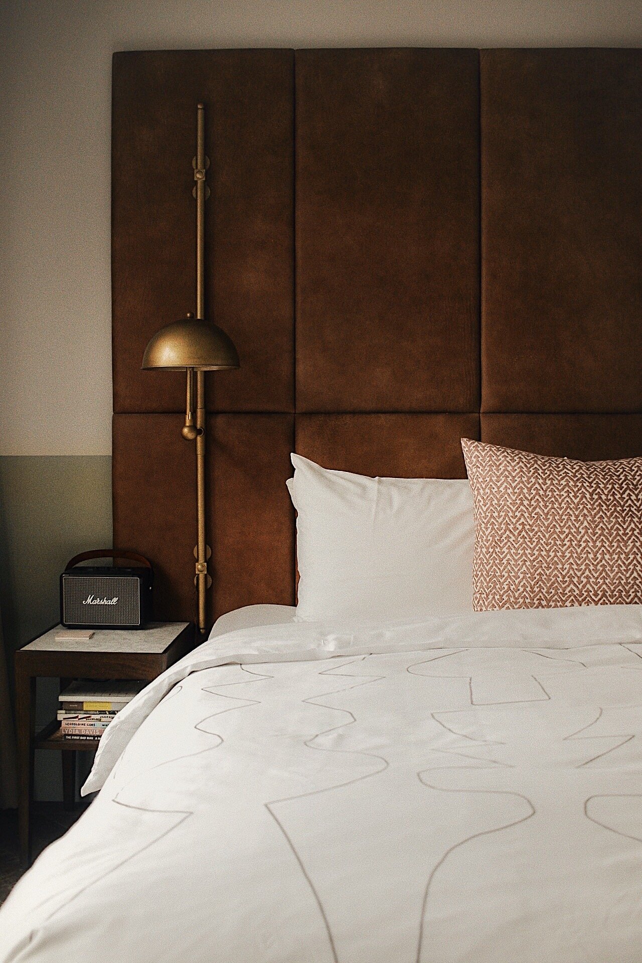 A STAY AT THE HOXTON, CHICAGO. 