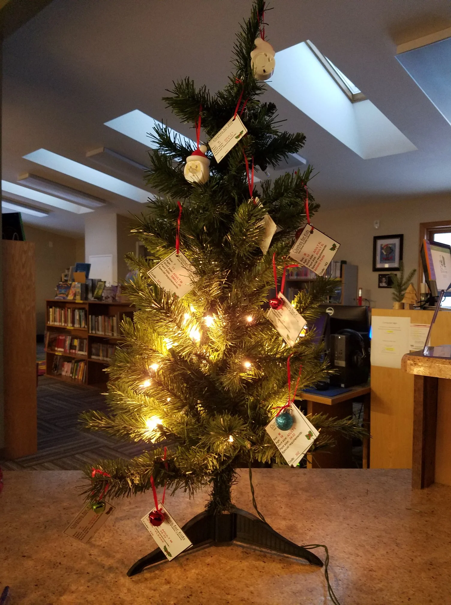 holiday tree.jpg