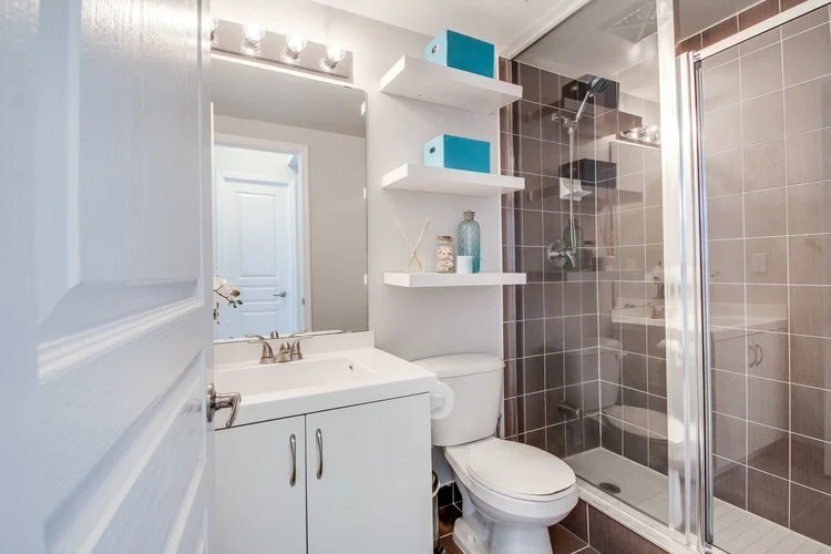 Bathroom2.jpg