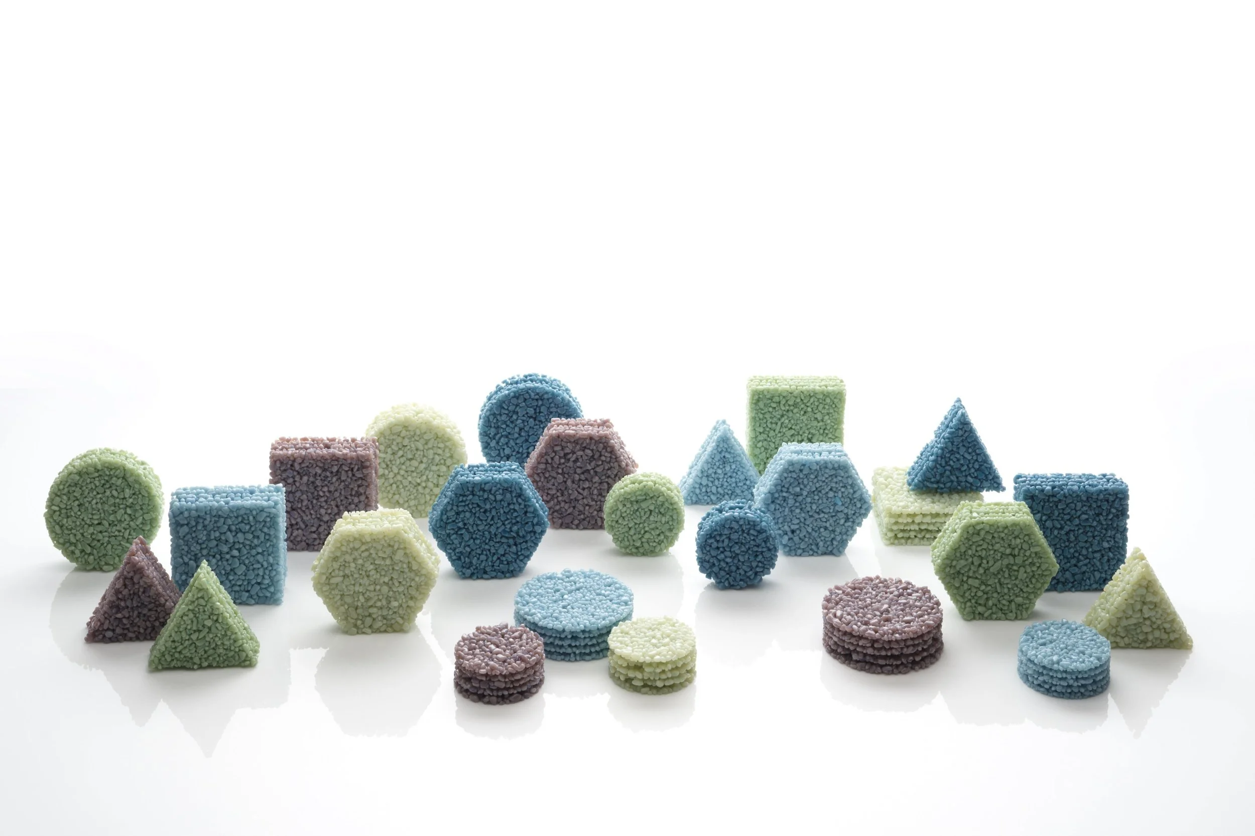 PLAY series, Pastles