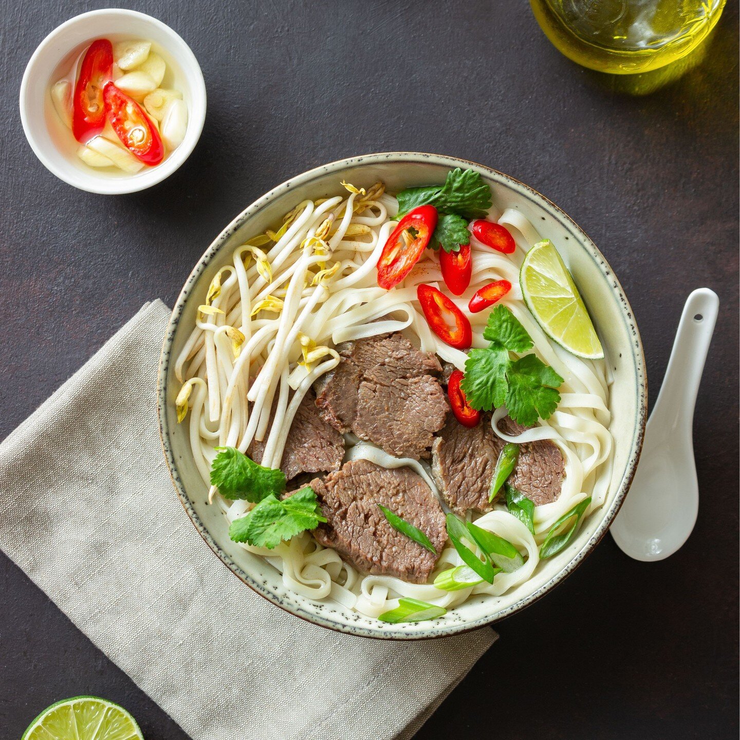 Who wouldn't like to eat Pho on Wednesday night? The ultimate comfort food!😍😍

#hmart #food #foodie #noodles #soup #goodsoup #Pho #broth #dinner #comfortfood #beef #recipe #vietnamesefood #asian #asianfood