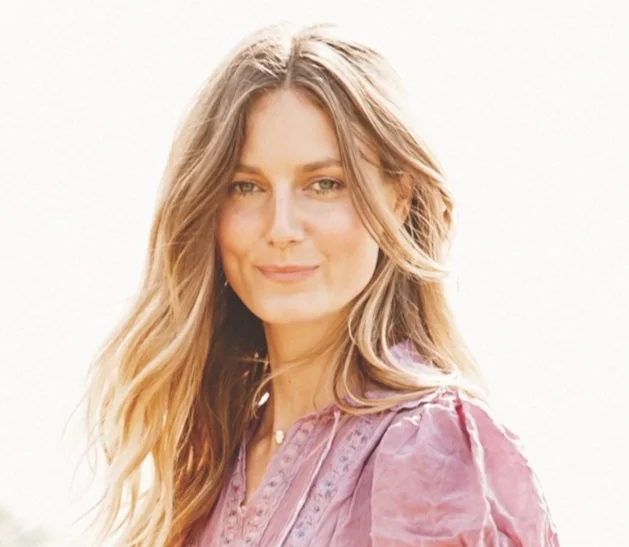 COLLEEN BAXTER , functional medicine health coach who’s modeled for Oscar de la Renta and Vogue