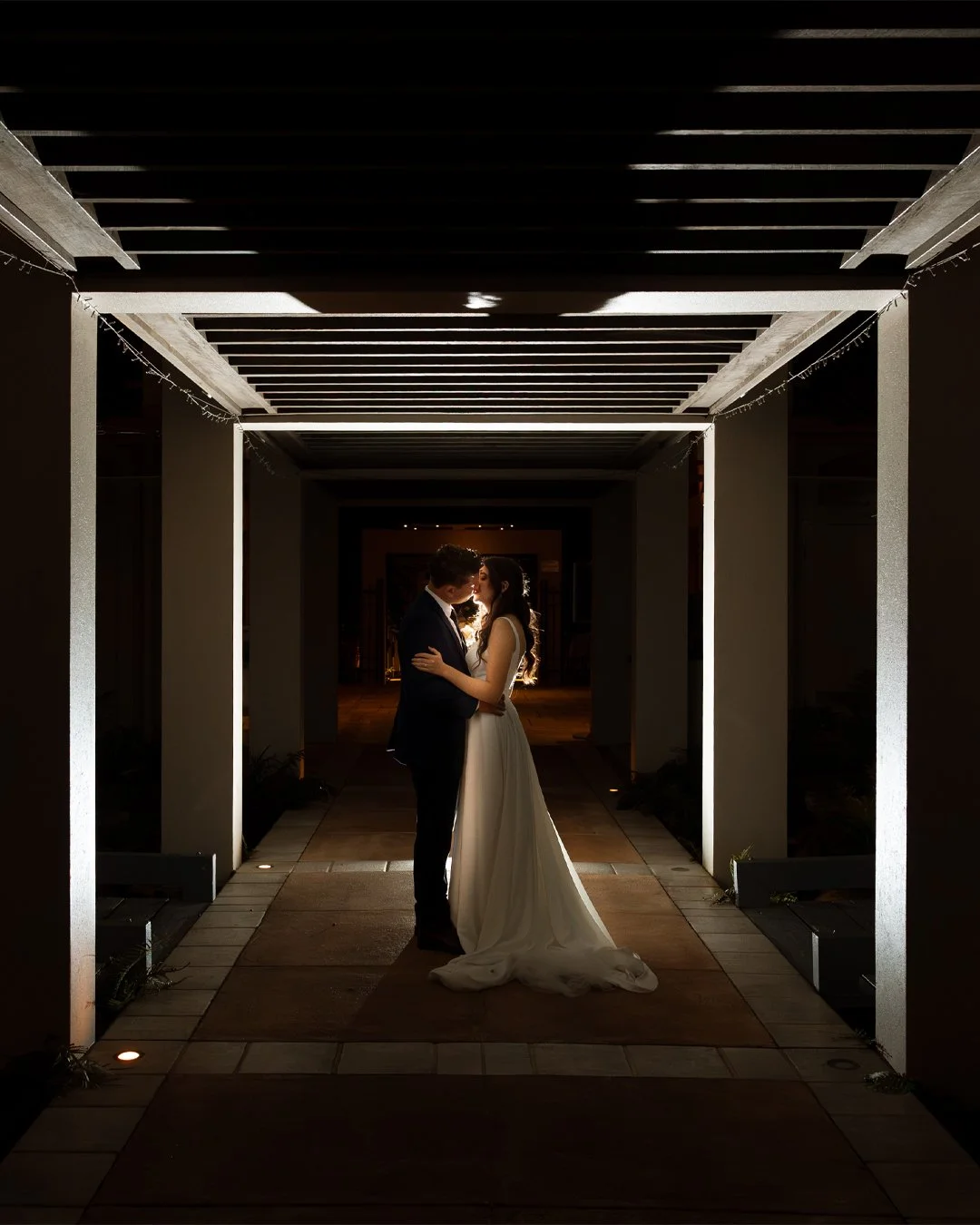 wedding photo of couple at Noosa Springs Golf Course