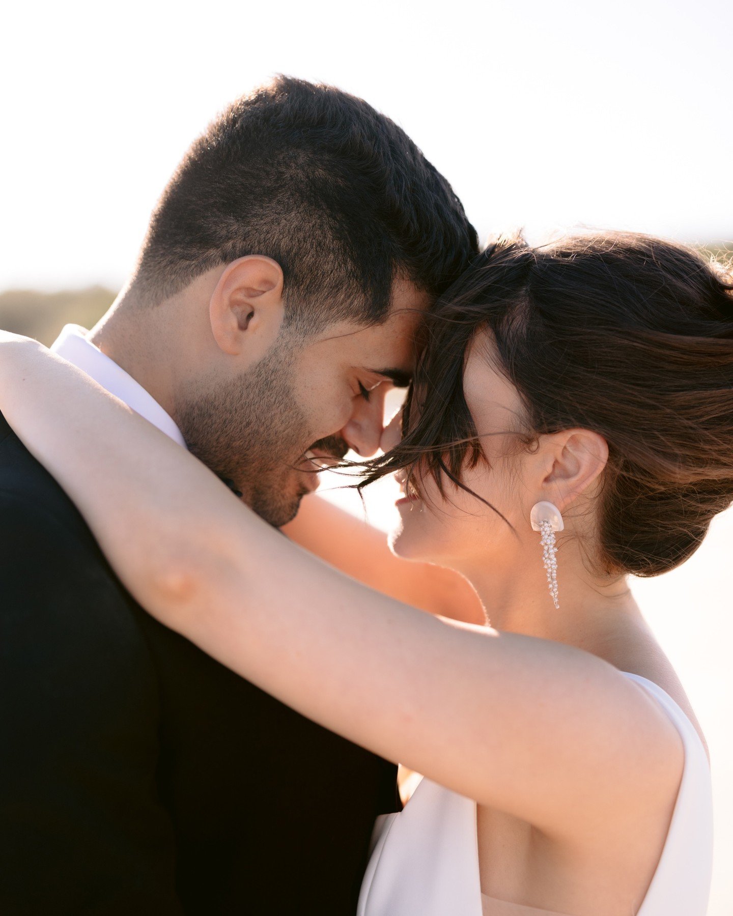 The Beautiful Cameron and Rachael, we loved capturing this wedding. This image was edited using our new PRO FILM presets, available now for download our website #PROFILMPRESETS #sunshinecoastweddingphotographer #noosaweddingphotographer #noosawedding