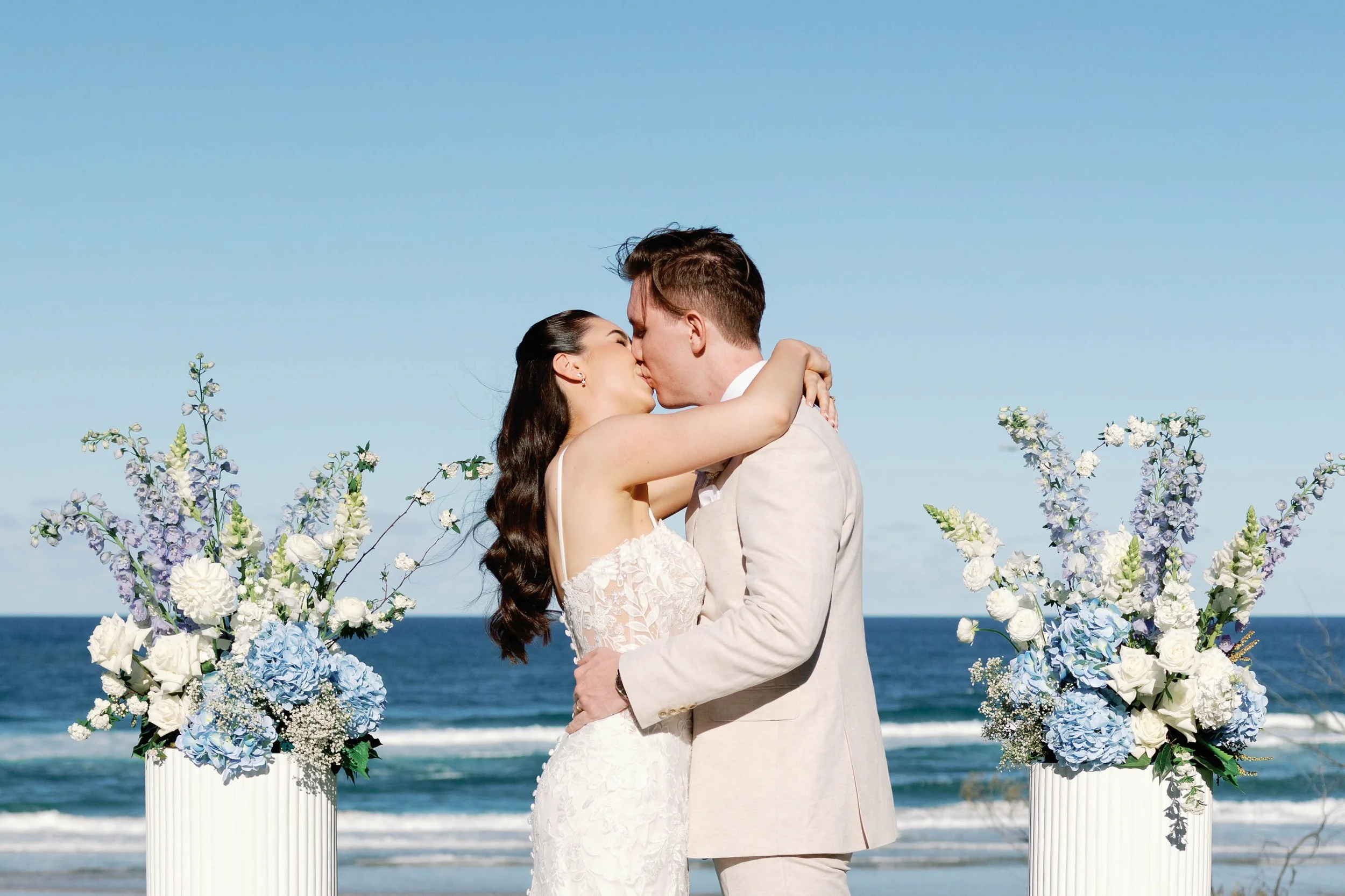 JIM’S LAWN SUNRISE BEACH WEDDING ekstudio-154.jpg