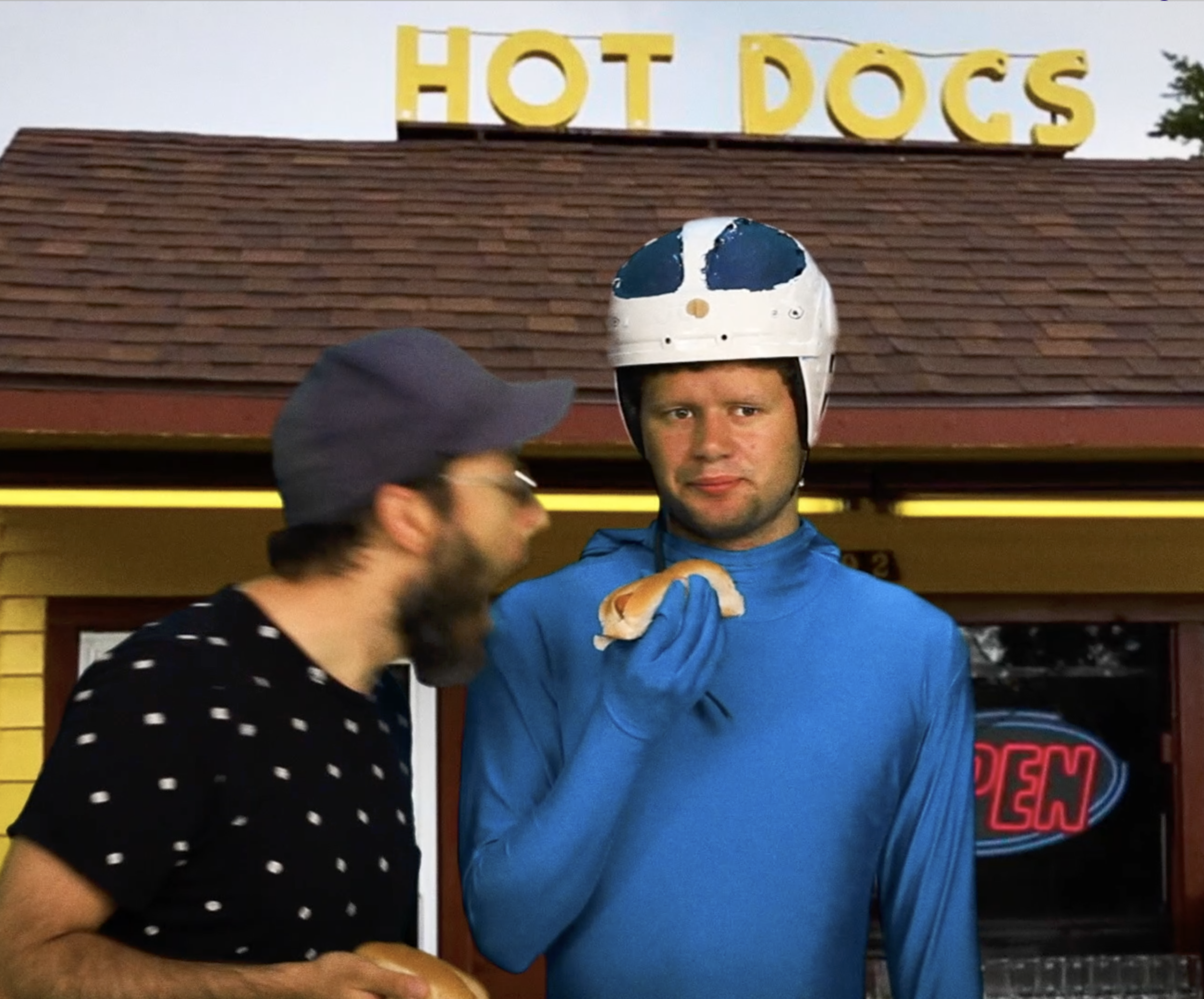 Stay Creative : Vacuum Man shows us how to stay fit!!