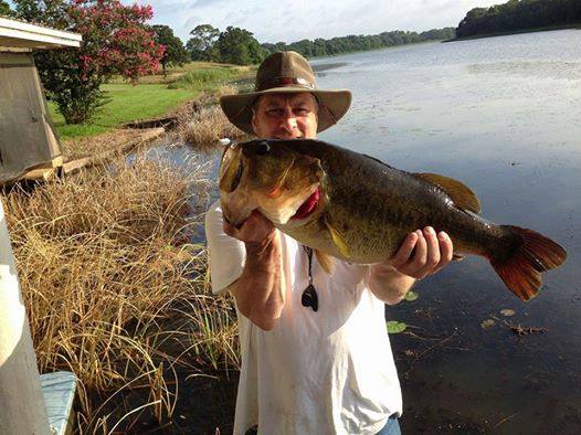 mikedown10lb24long17girthfish.jpg