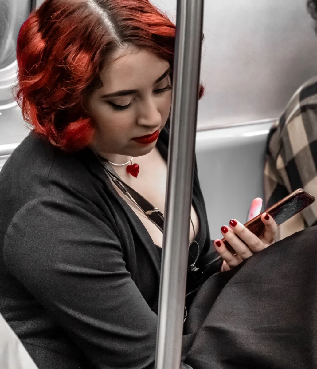 Photo by Vicki Windman. Used with permission. This striking composition uses repeating reds. You can see more of Vicki’s street photography on her Instagram account @vbarn106. Click picture for a larger image.