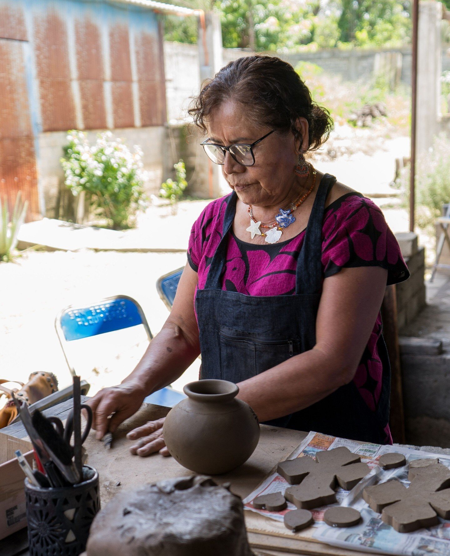 🌟 Meet Yolanda, the talented artisan behind our exquisite mud creations! 🌟 From stunning cups to unique objects, each piece is a testament to her passion and dedication to her craft. ✨⁠
⁠
Since she was a child, Yolanda knew that art would be her li