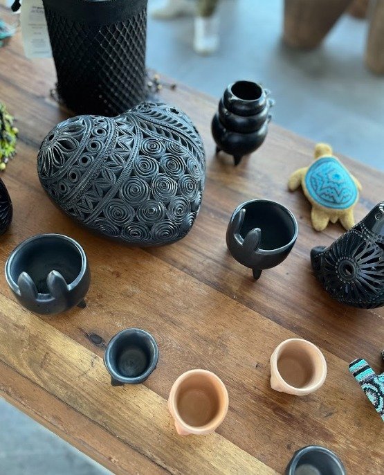 ✨ Ready to infuse your events with timeless artistry and cultural flair? ✨⁠
⁠
In today's spotlight, we're showcasing the mesmerizing art of black clay pottery. Did you know that this ancient craft dates back centuries? Each figure you see in these pi