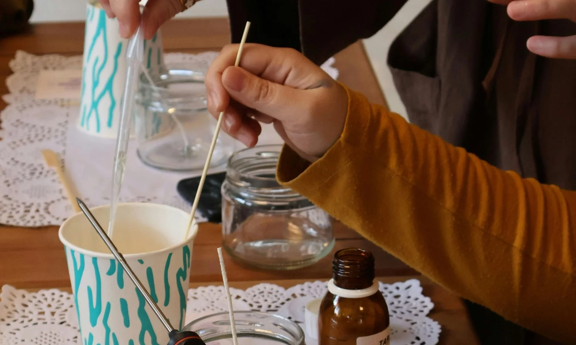 Hands-On Artisan Workshops for Events: A Unique Team-Building Idea