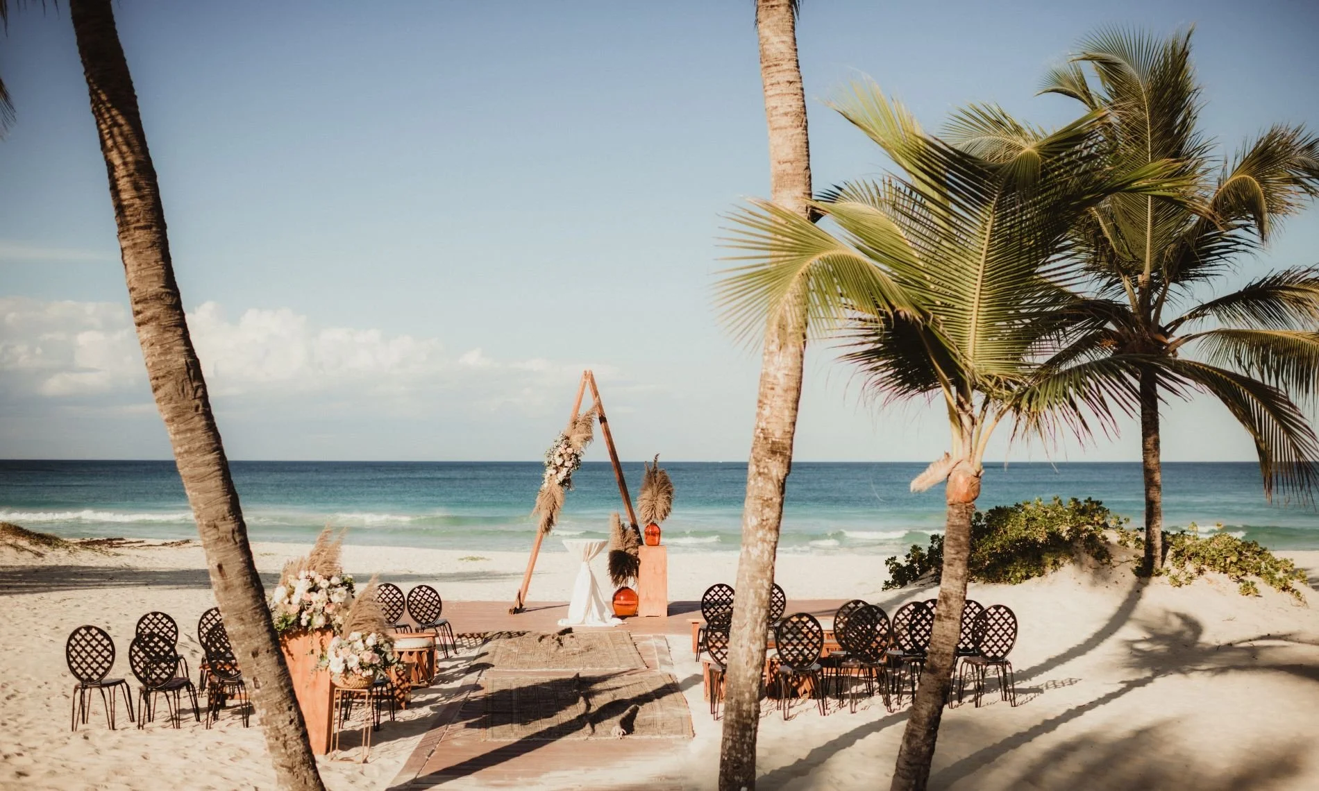 Artisan Markets for Destination Weddings: A Cultural Touch Guests Love