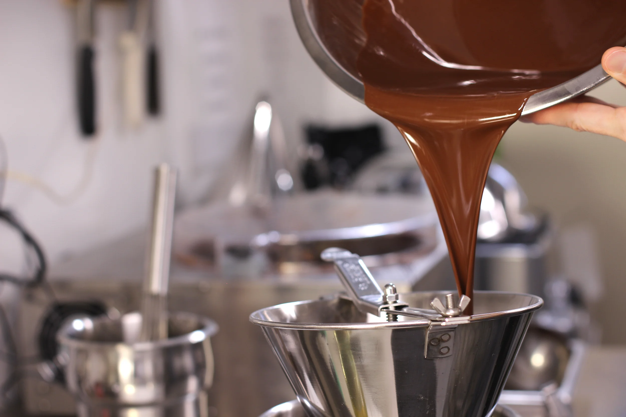 Crop.Circle.chocolate.pouringfor.web copy.jpg