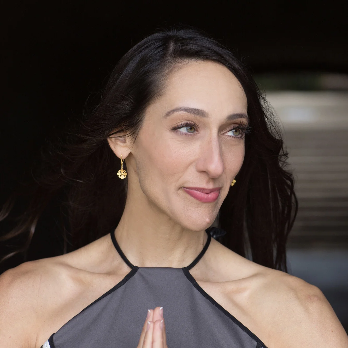 Jennifer Keller Yoga Like A Boss, Founder/CEO A featured writer and cover model for Living Now Magazine, Jennifer supports established and emerging leaders to embrace authenticity, flexibility, and fierce femininity as foundations for building more equitable, impactful, and profitable companies. With her latest offering, Yoga Like A Boss, Jennifer shares ways of finding balance so you can kick some serious ass without falling on your own.