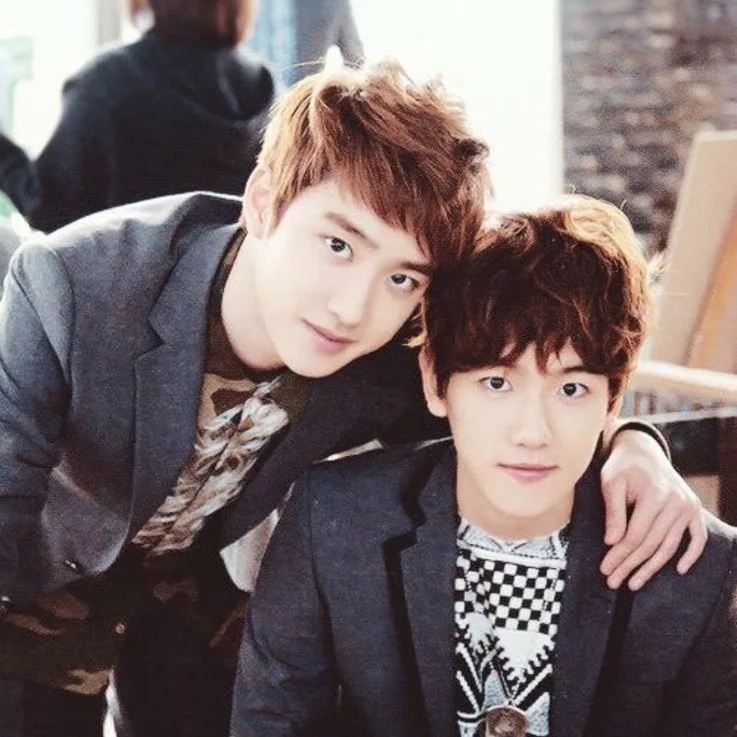 How do Baekhyun and Kyungsoo connect?