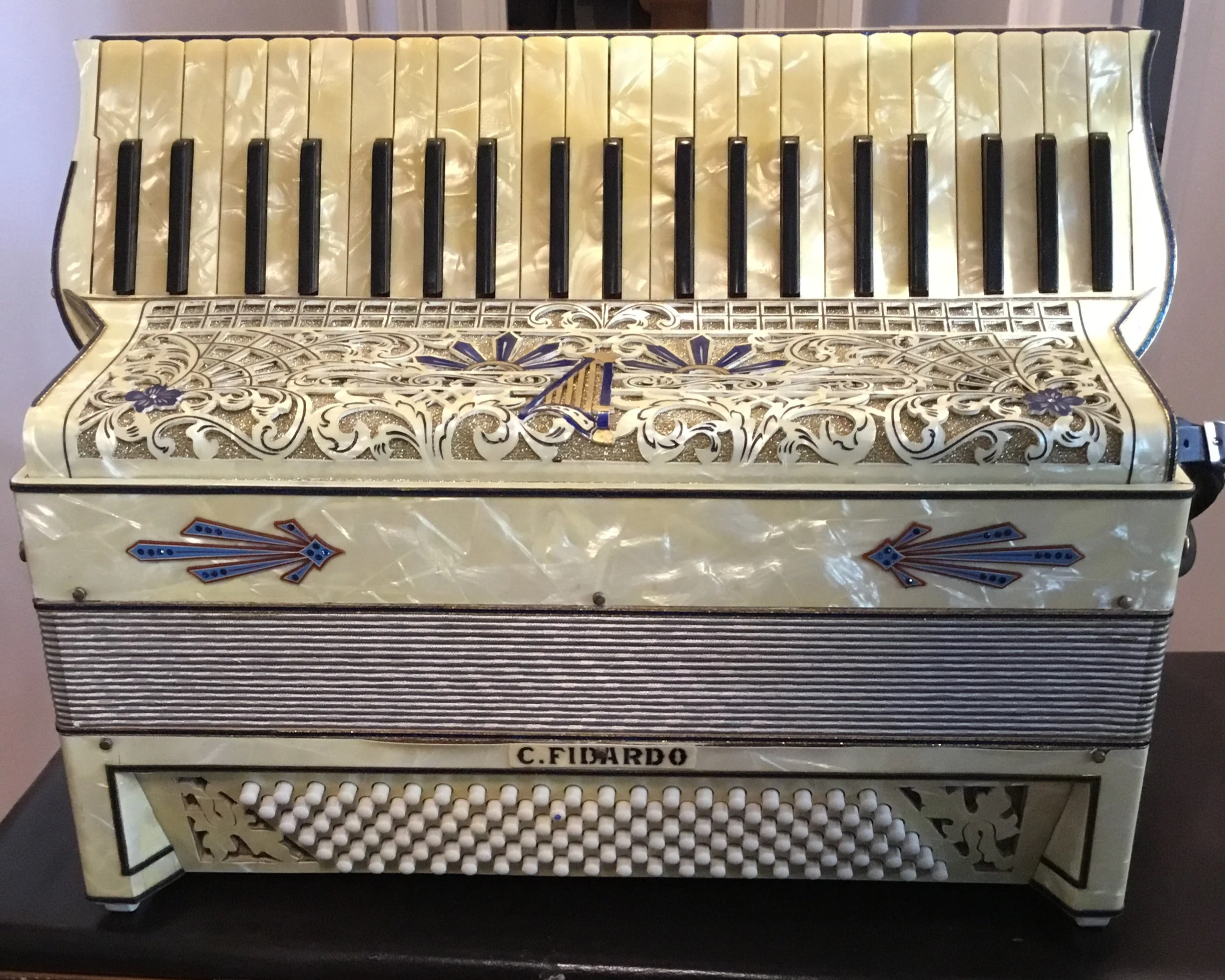 Accordion 120 Bass Castelfidardo C Fidardo accordeon music musette wet tuning 61 keys keyboard piano white cream blue gems sequence Italy Italian Fisarmonica Harmonica  palm switch full size student beginner intermediate model register registers