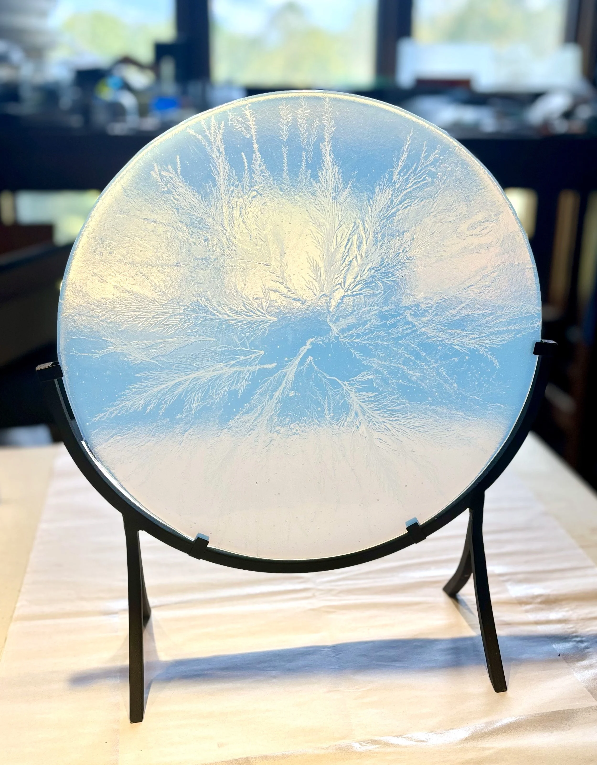 Fossil Vitra Round Panel with Stand