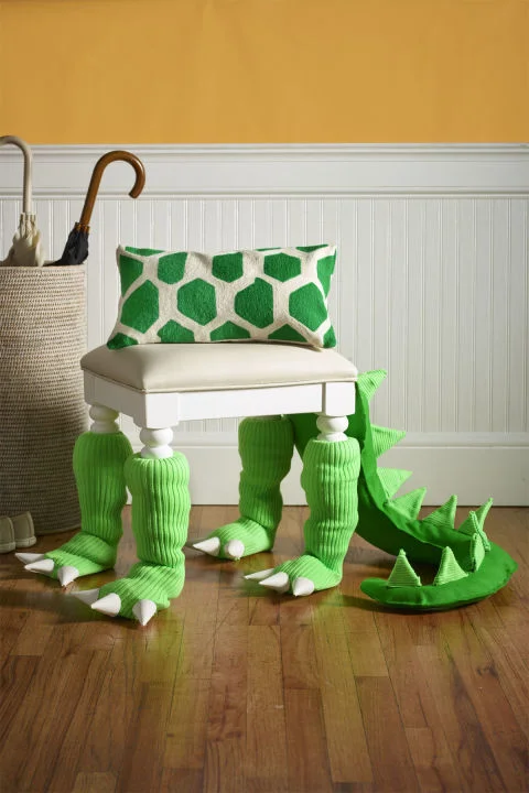 WD lizard bench .jpg