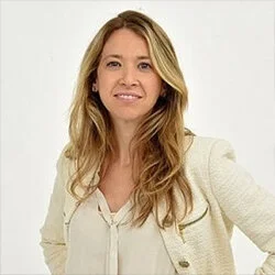 Daniella Kahane Headshot.jpg