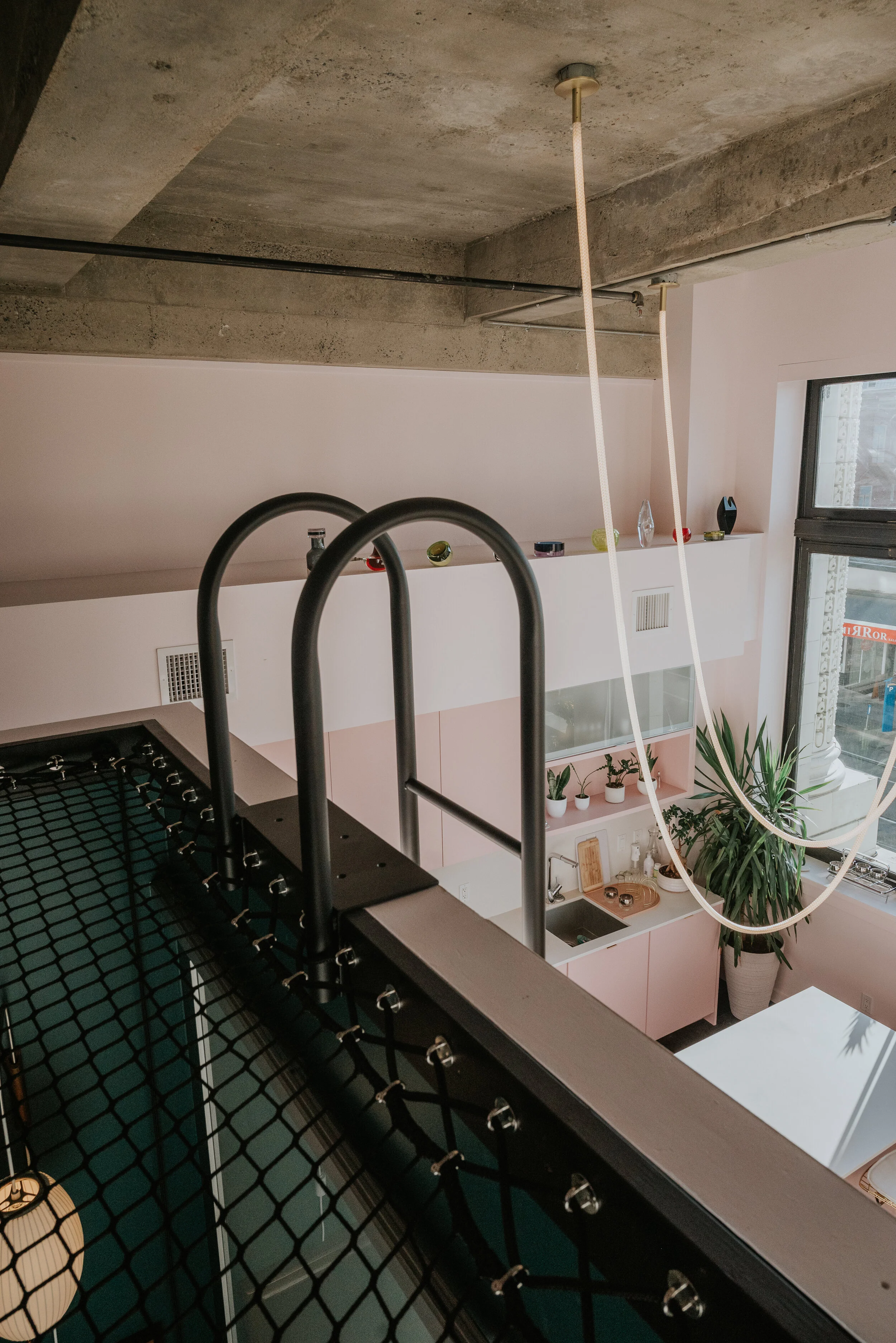 FREEMAN FABRICATION - Custom Fabrication & Furniture Design
