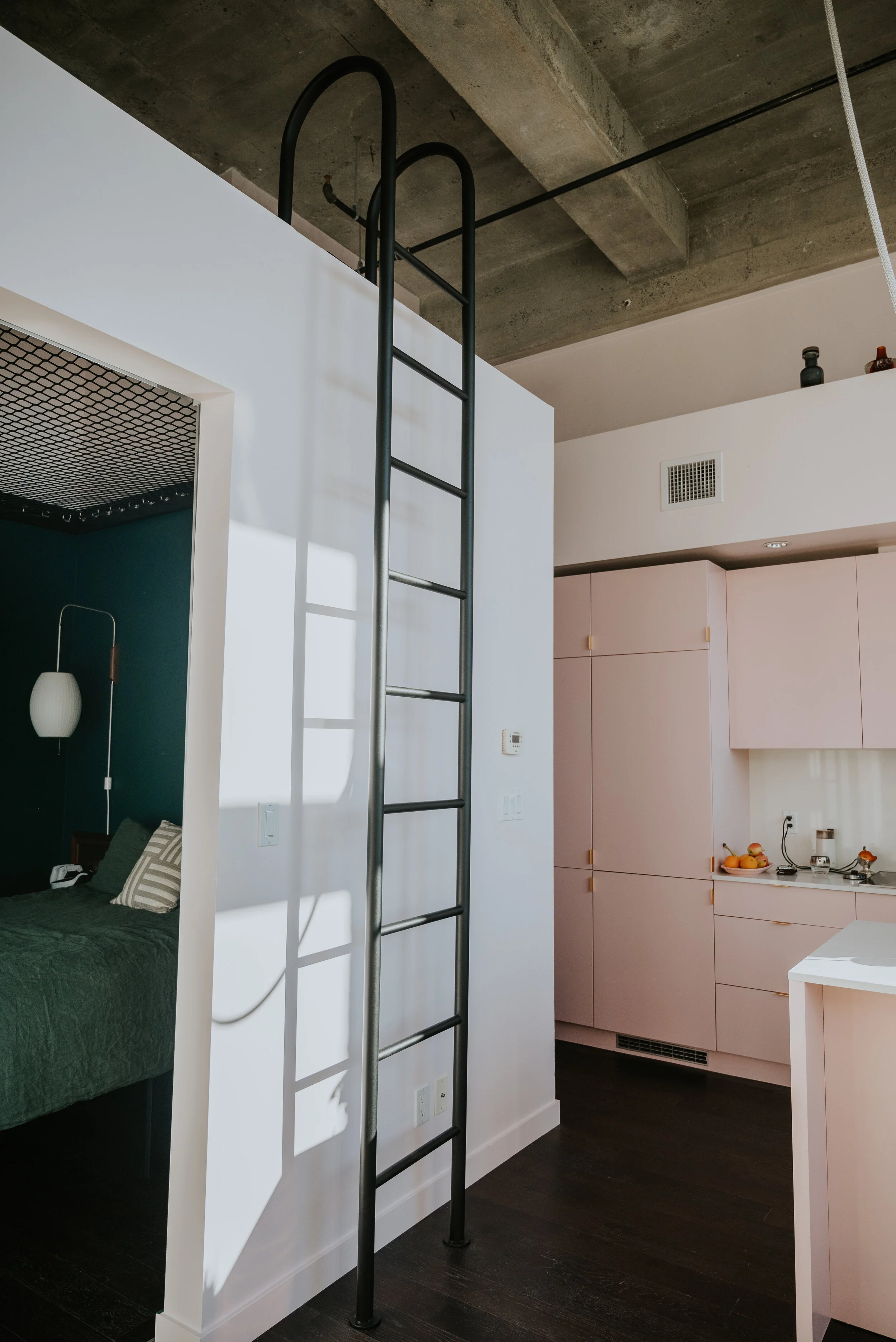 FREEMAN FABRICATION - Custom Fabrication & Furniture Design