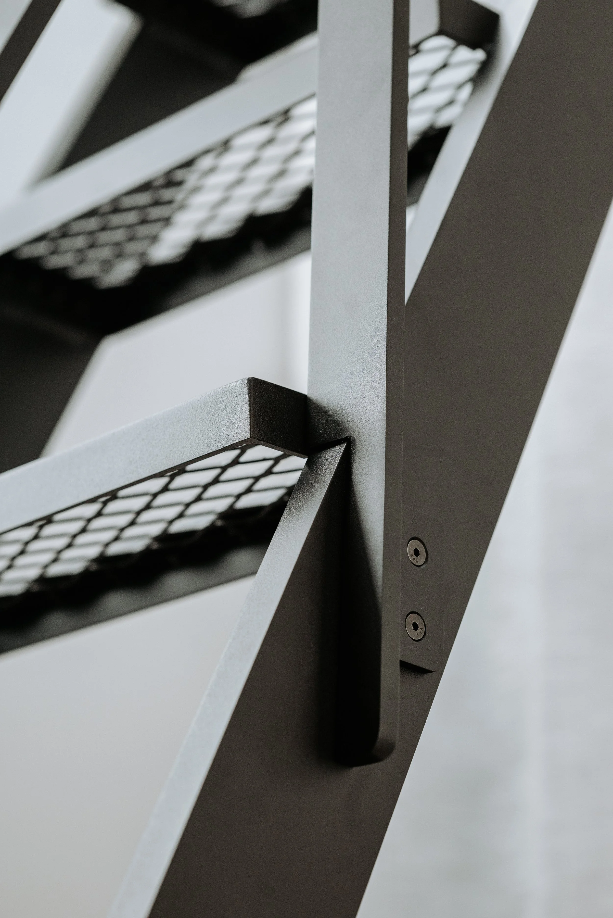 FREEMAN FABRICATION - Custom Fabrication & Furniture Design