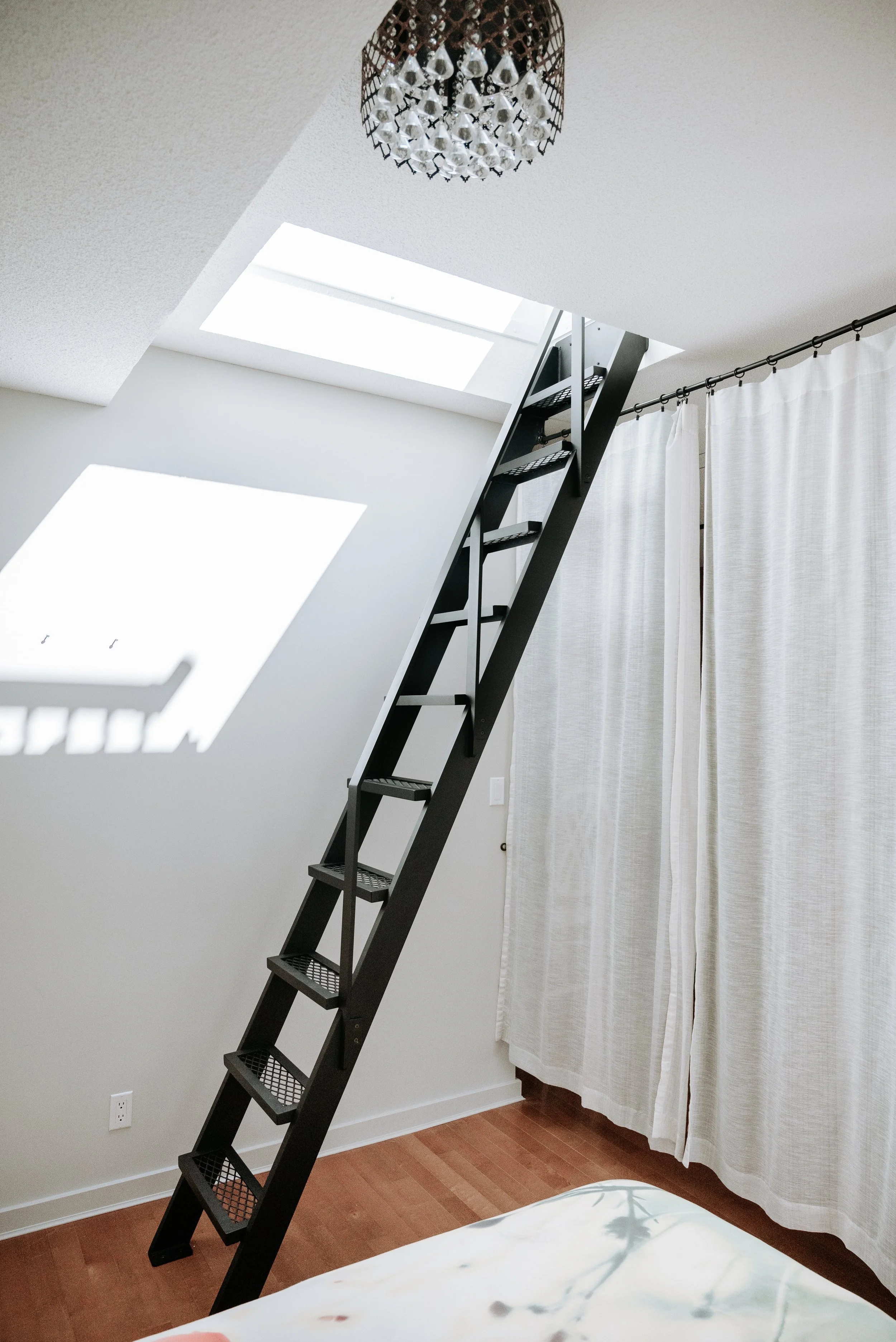 FREEMAN FABRICATION - Custom Fabrication & Furniture Design